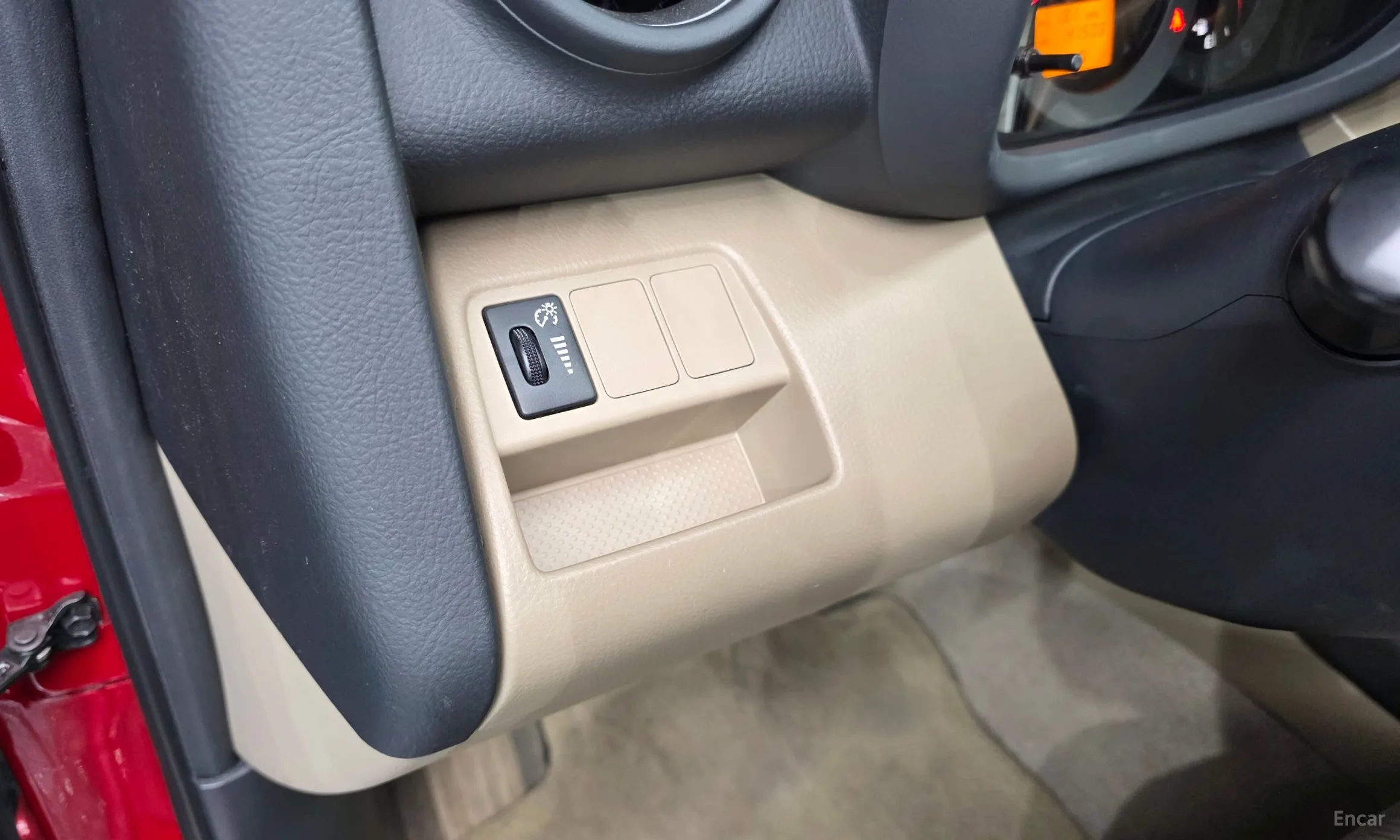 Toyota RAV4 превью 15