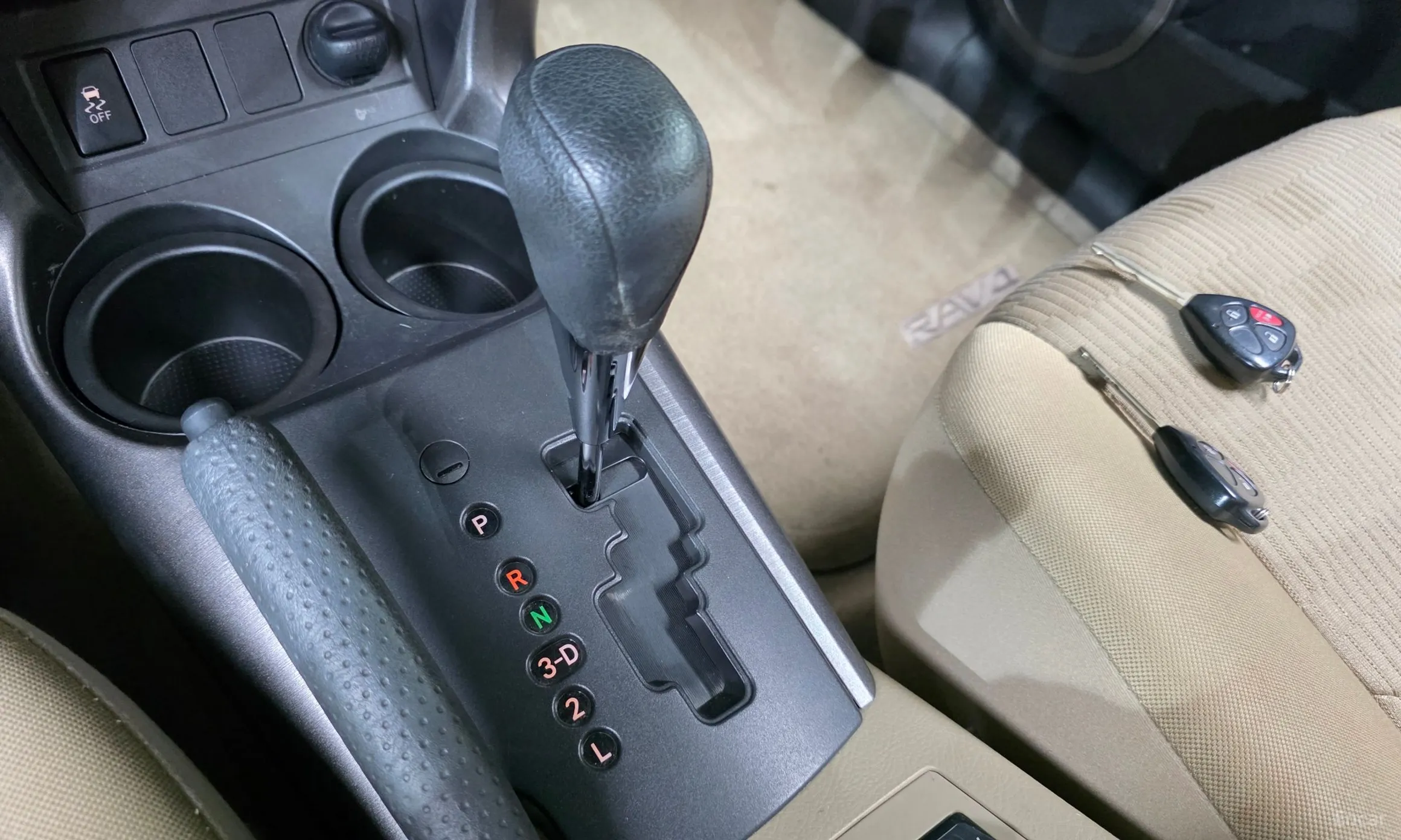 Toyota RAV4 превью 9