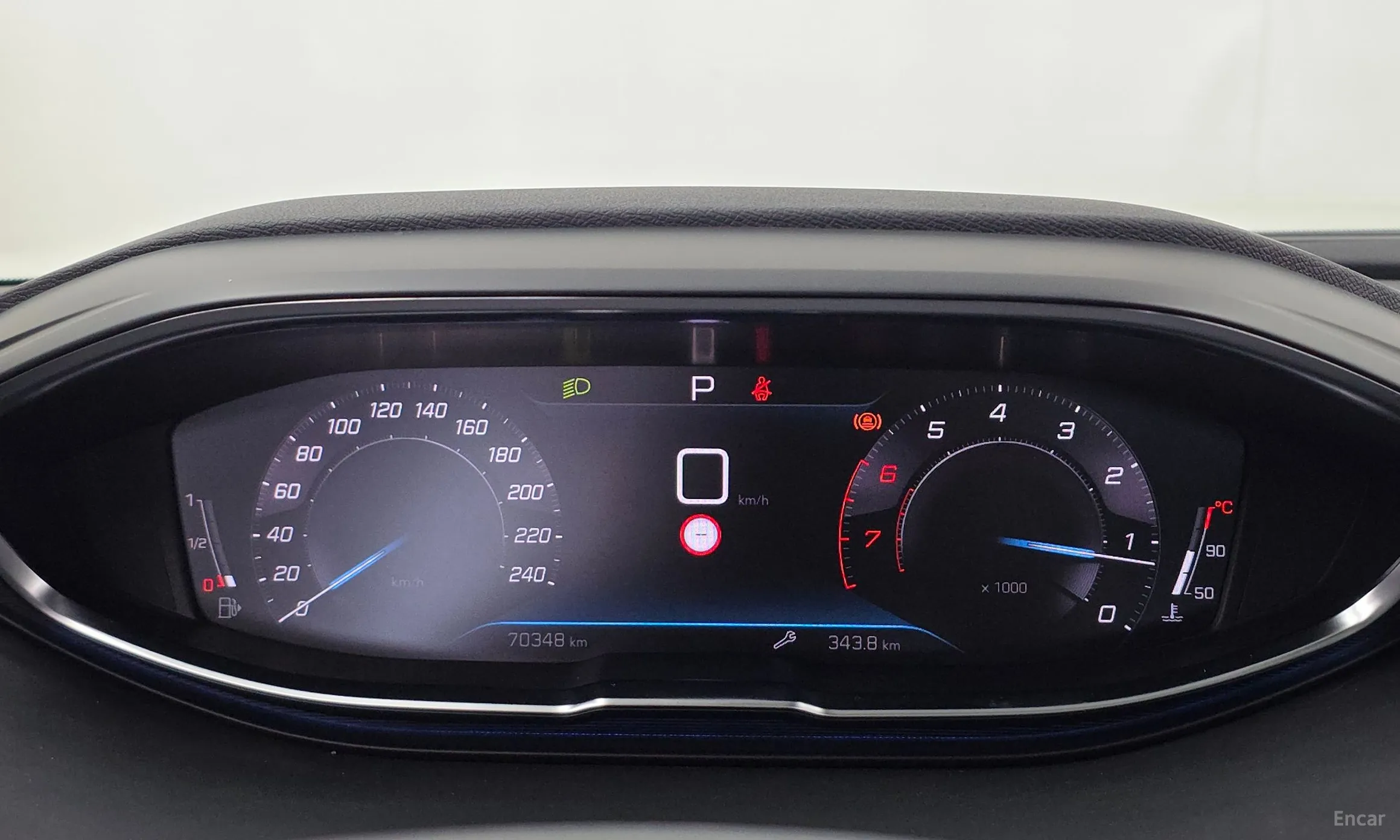 Peugeot 3008 2nd generation превью 8