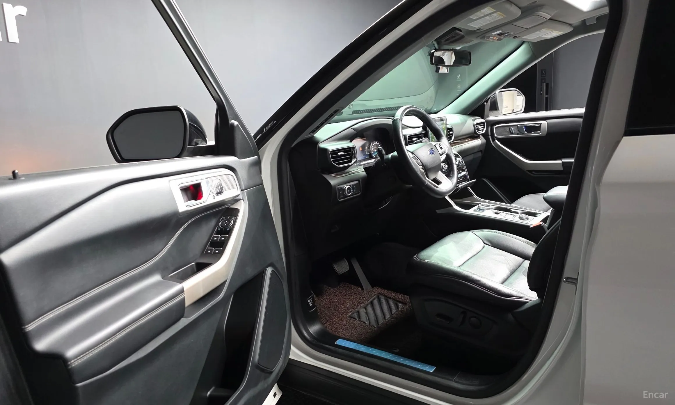 Ford Explorer 6th Generation превью 10