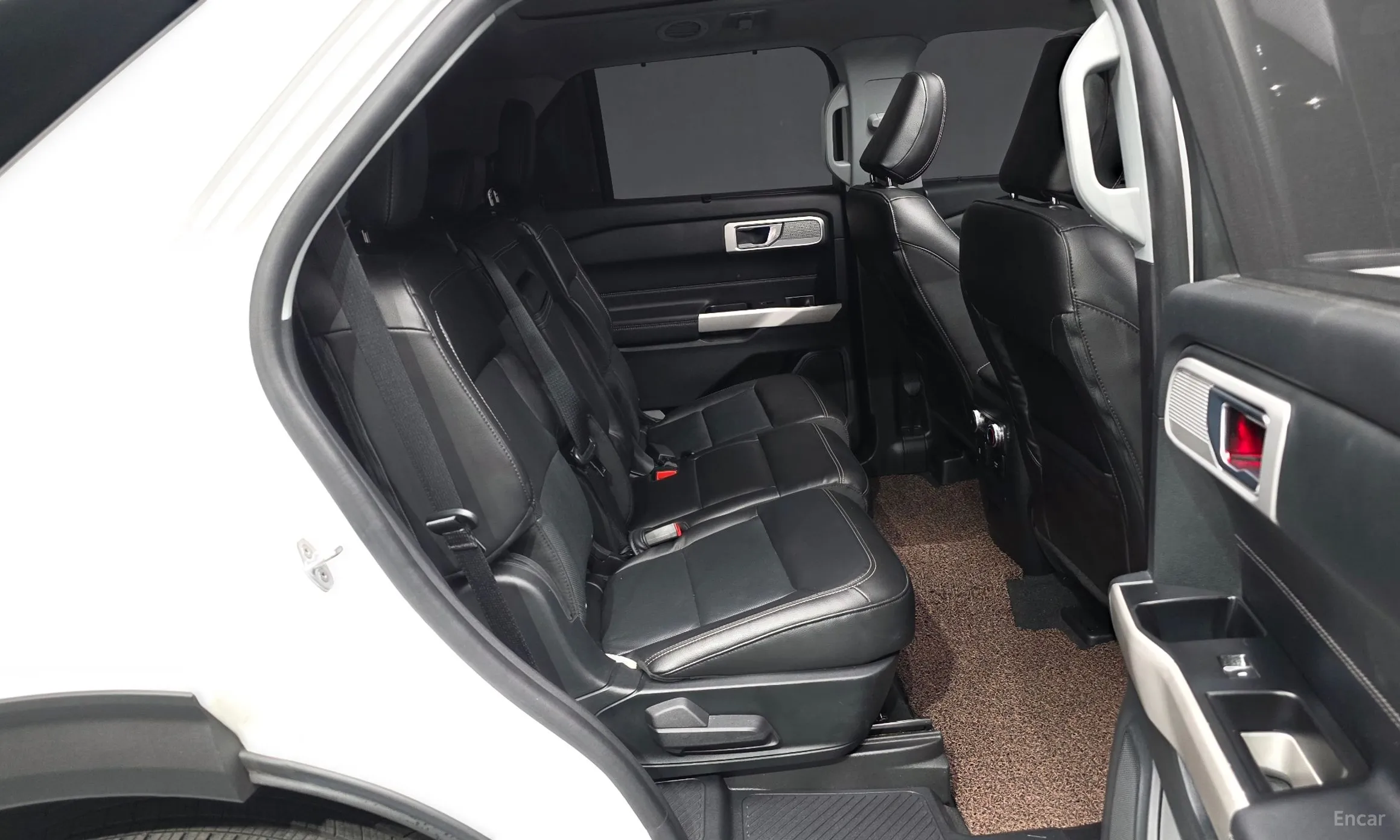 Ford Explorer 6th Generation превью 12
