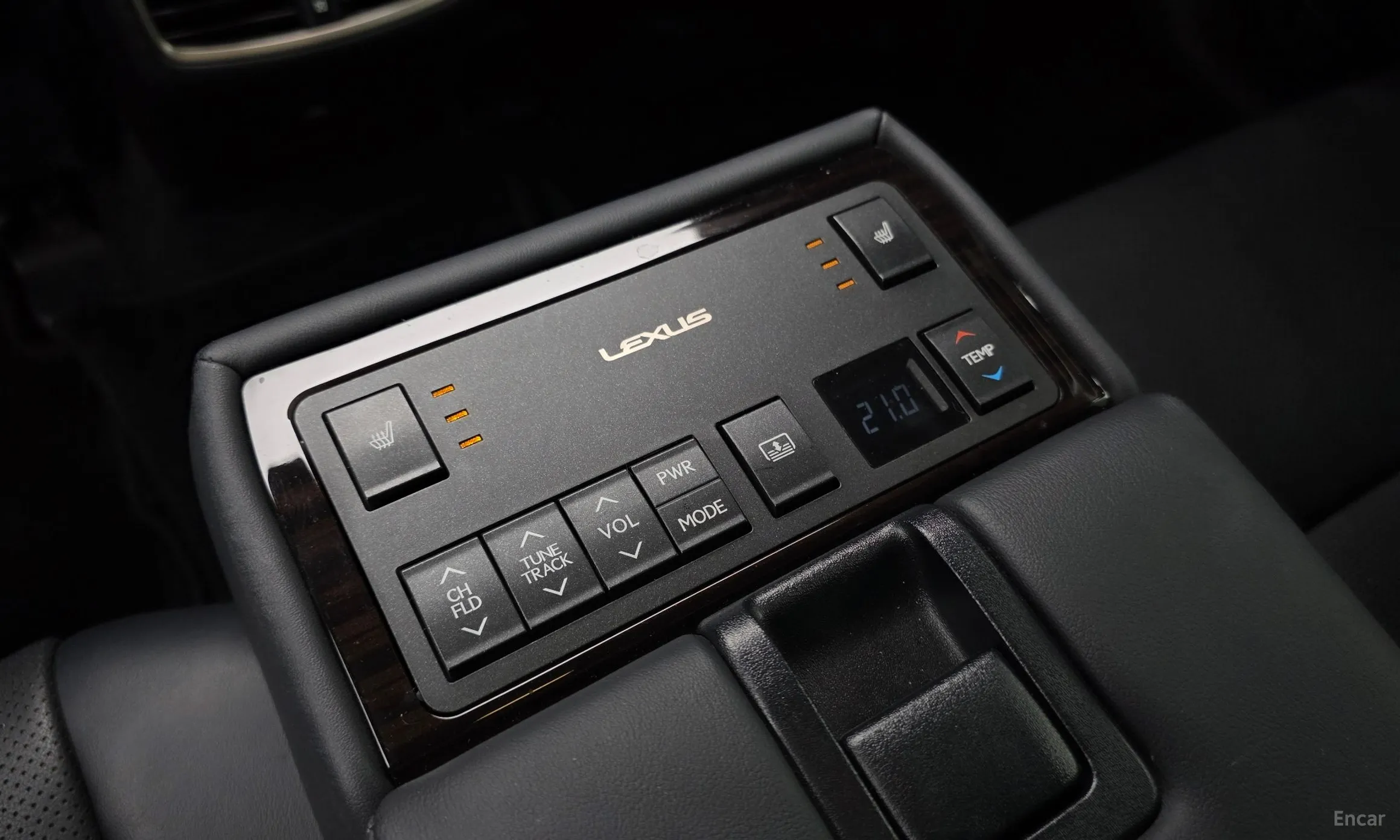 Lexus New ES300h превью 20
