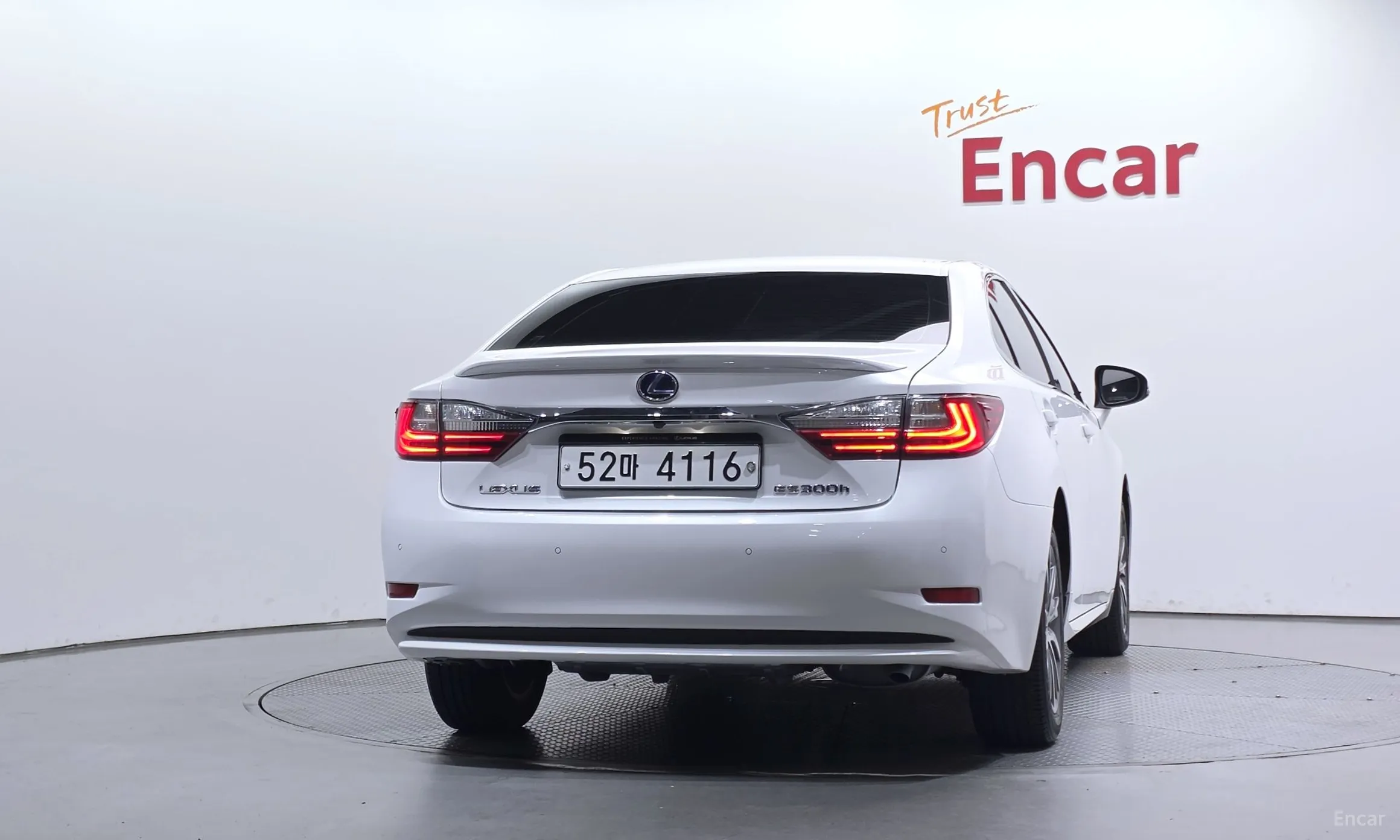 Lexus New ES300h превью 4