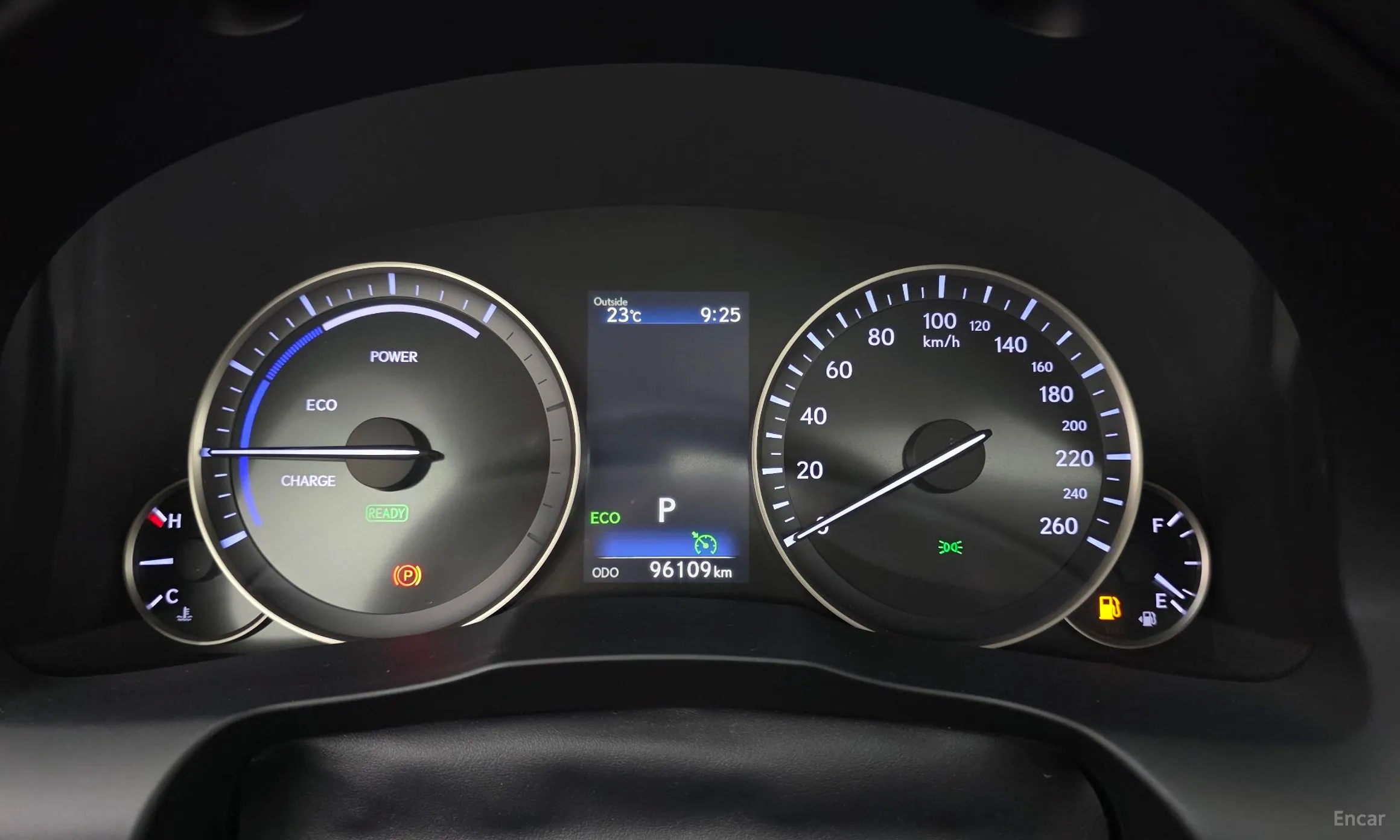 Lexus New ES300h превью 8