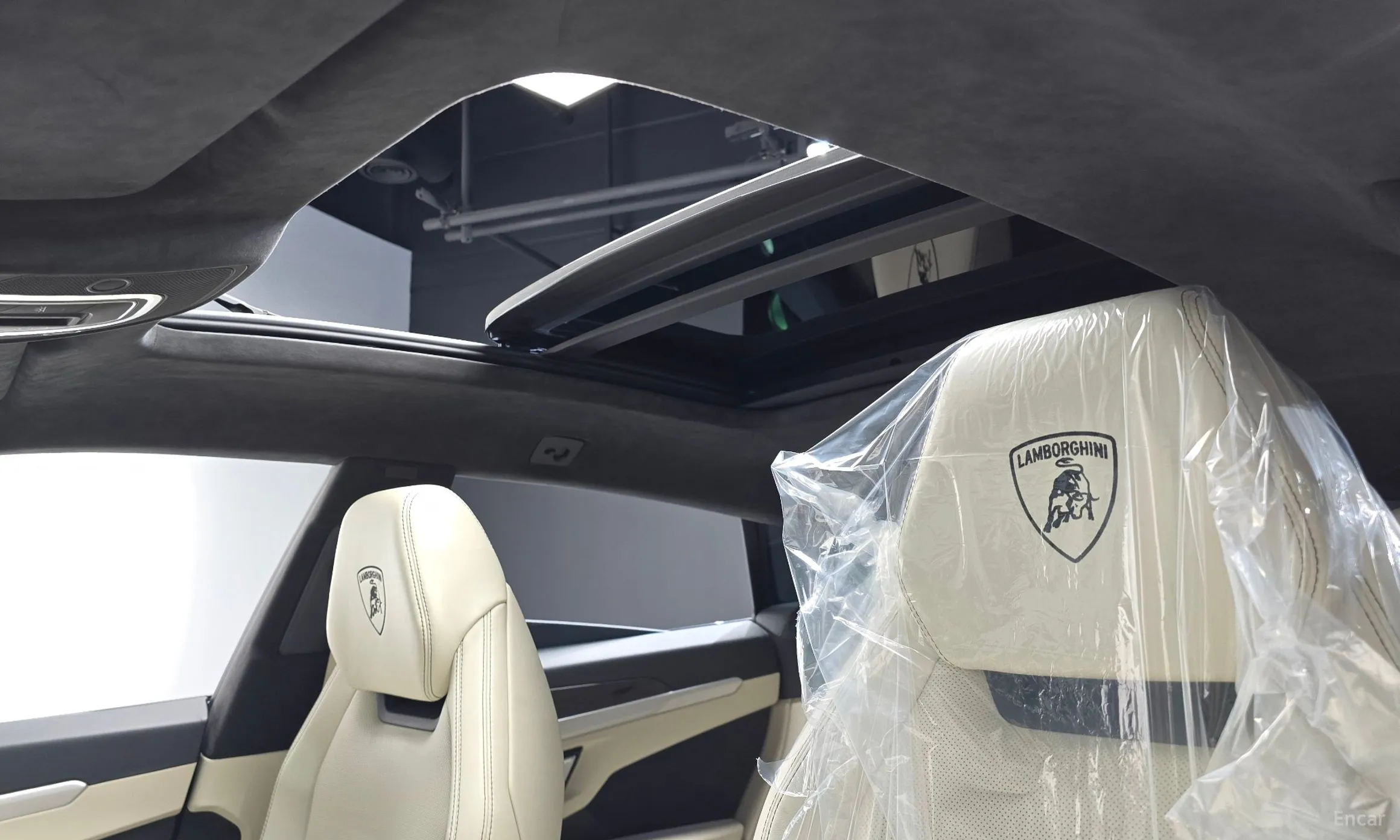 Lamborghini Urus превью 16