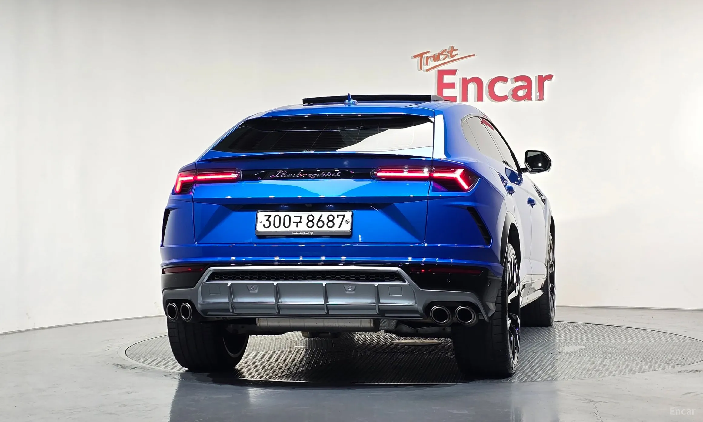 Lamborghini Urus превью 4