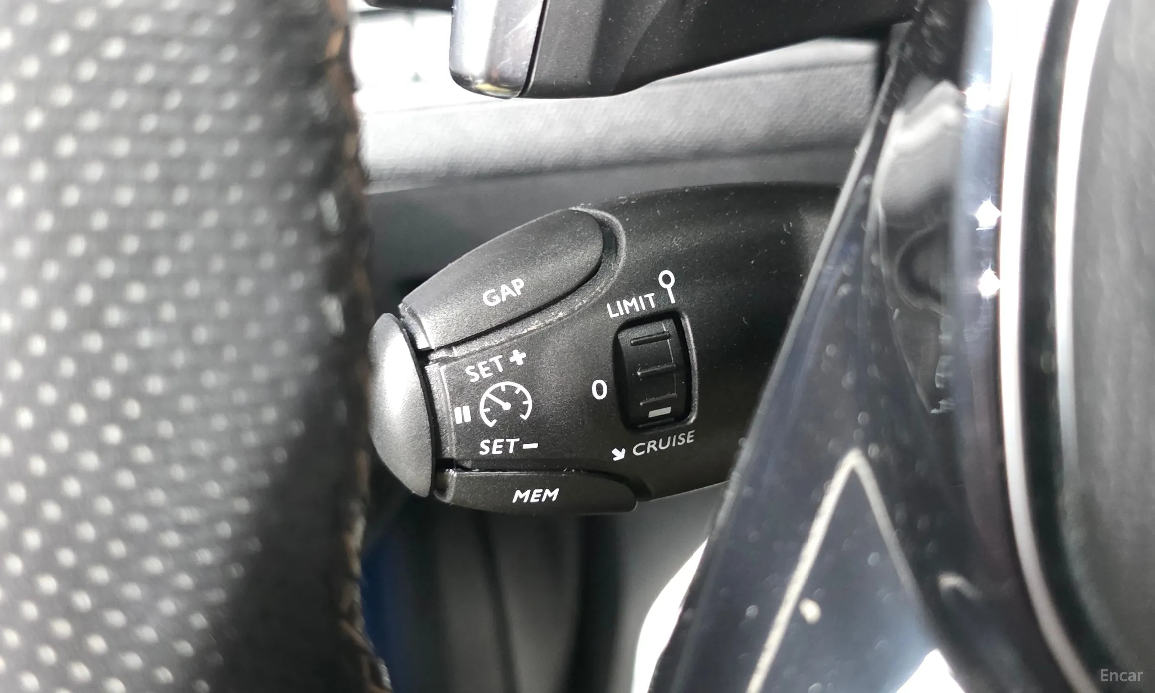Peugeot 5008 2nd generation превью 17