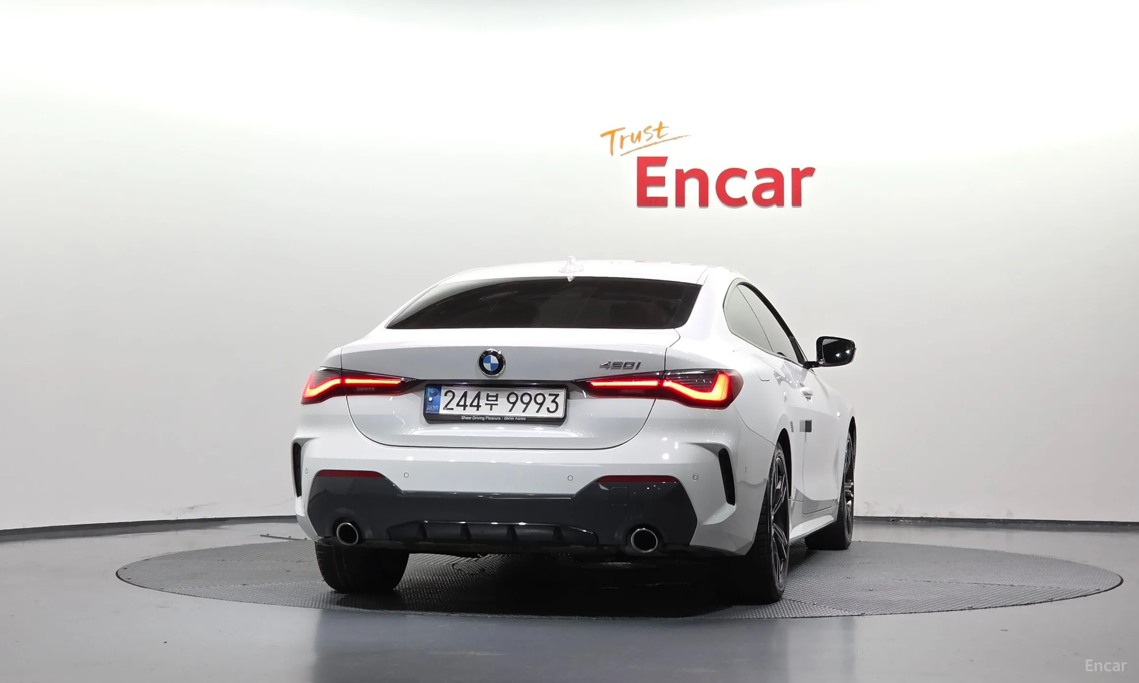 BMW Series 4 (G22) превью 4