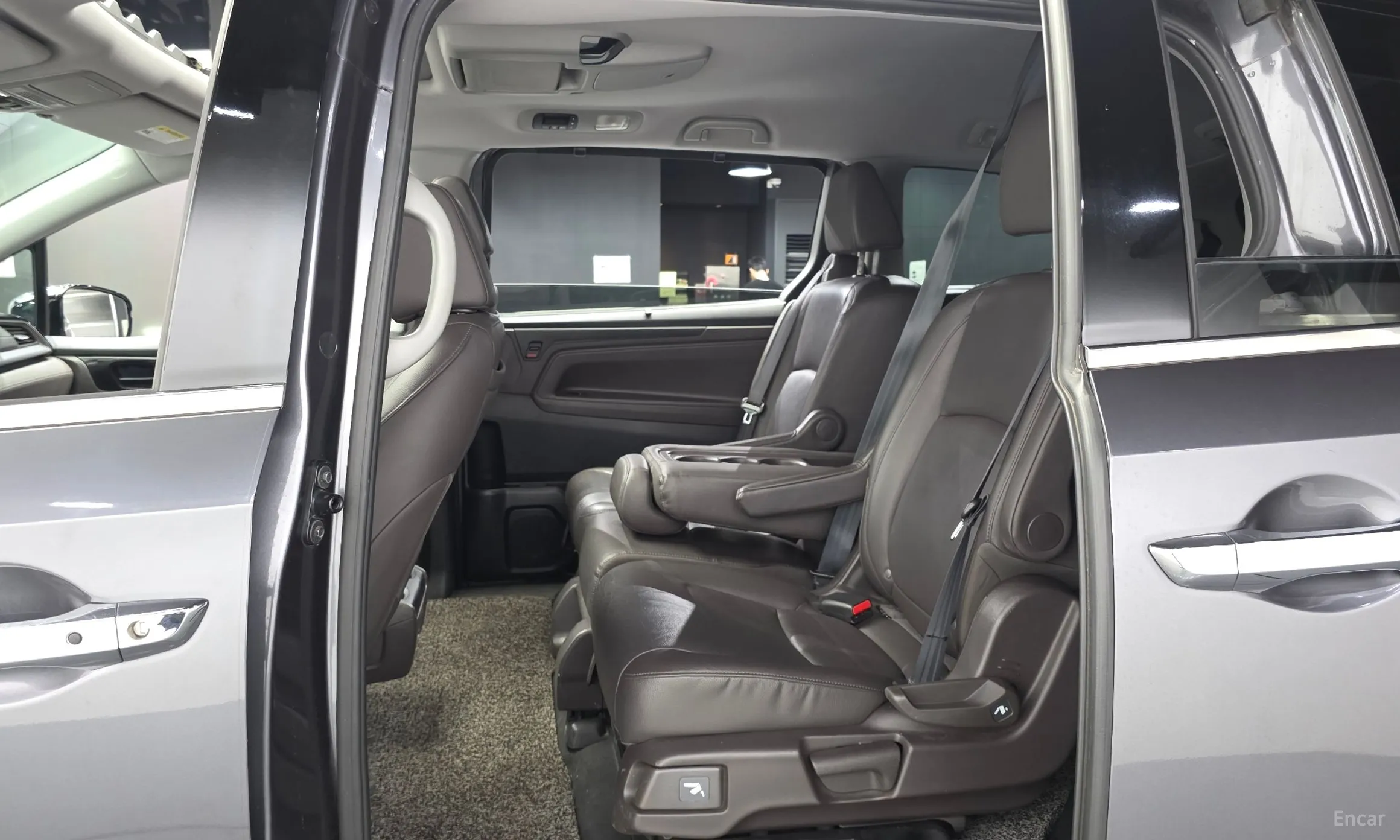 Honda Odyssey превью 11