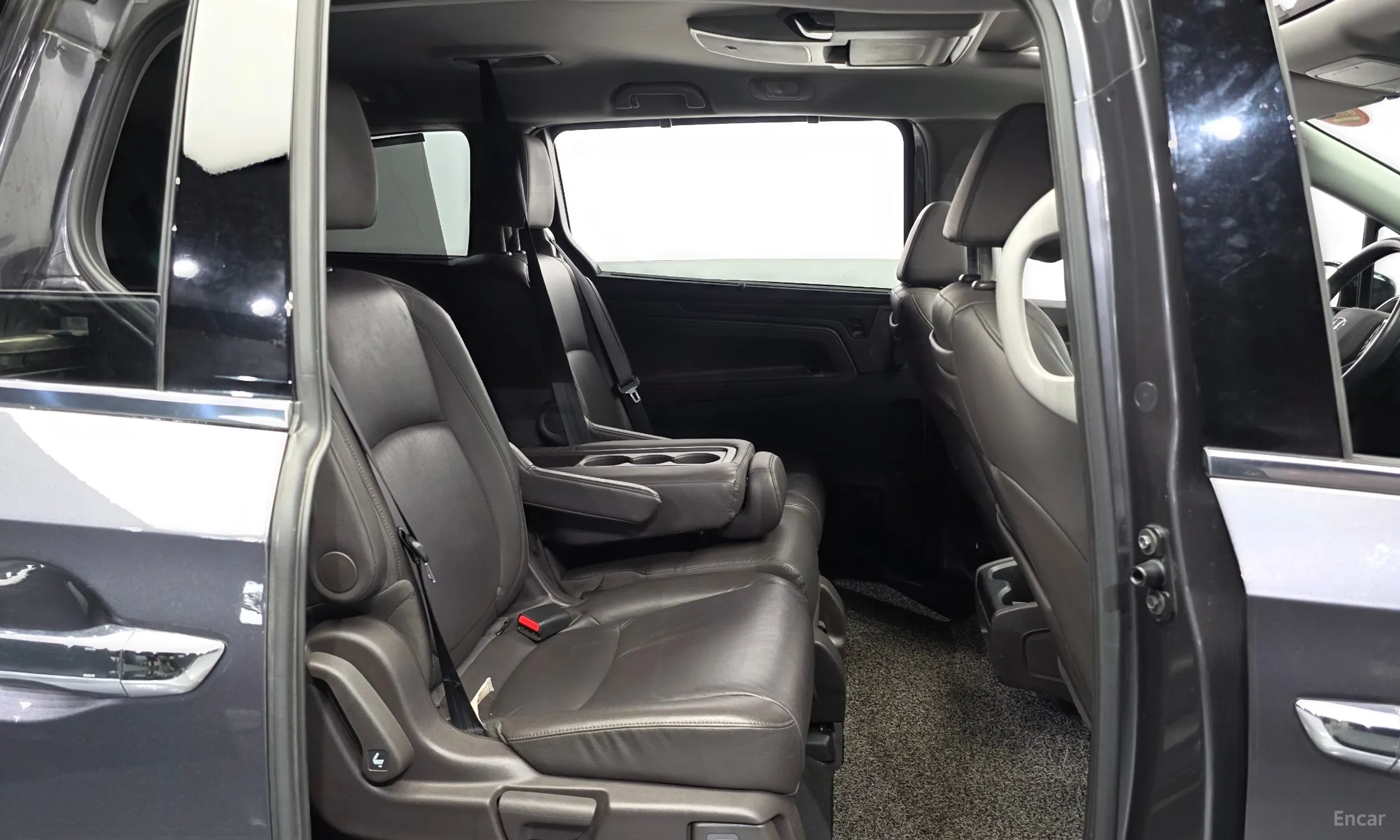 Honda Odyssey превью 12