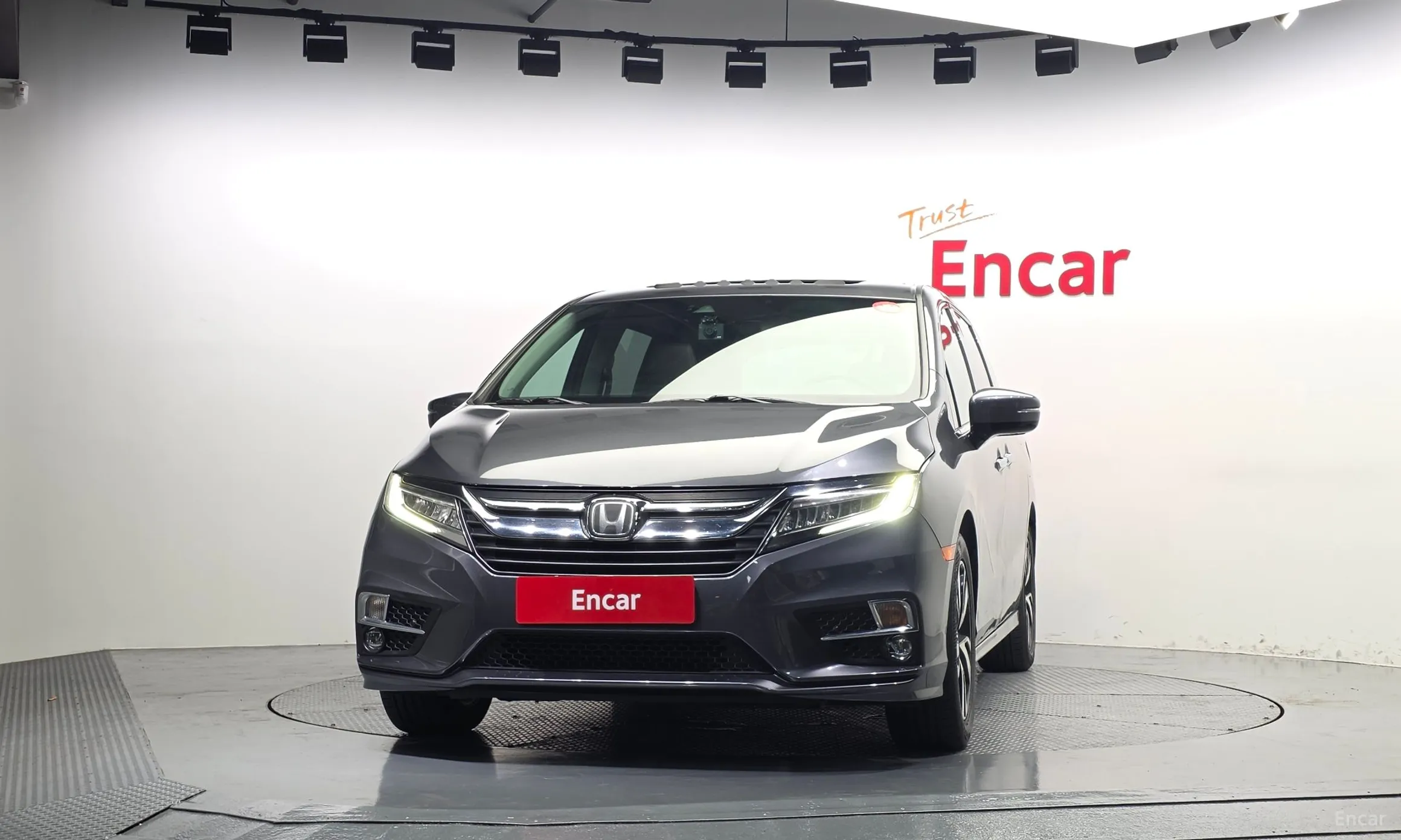 Honda Odyssey превью 3