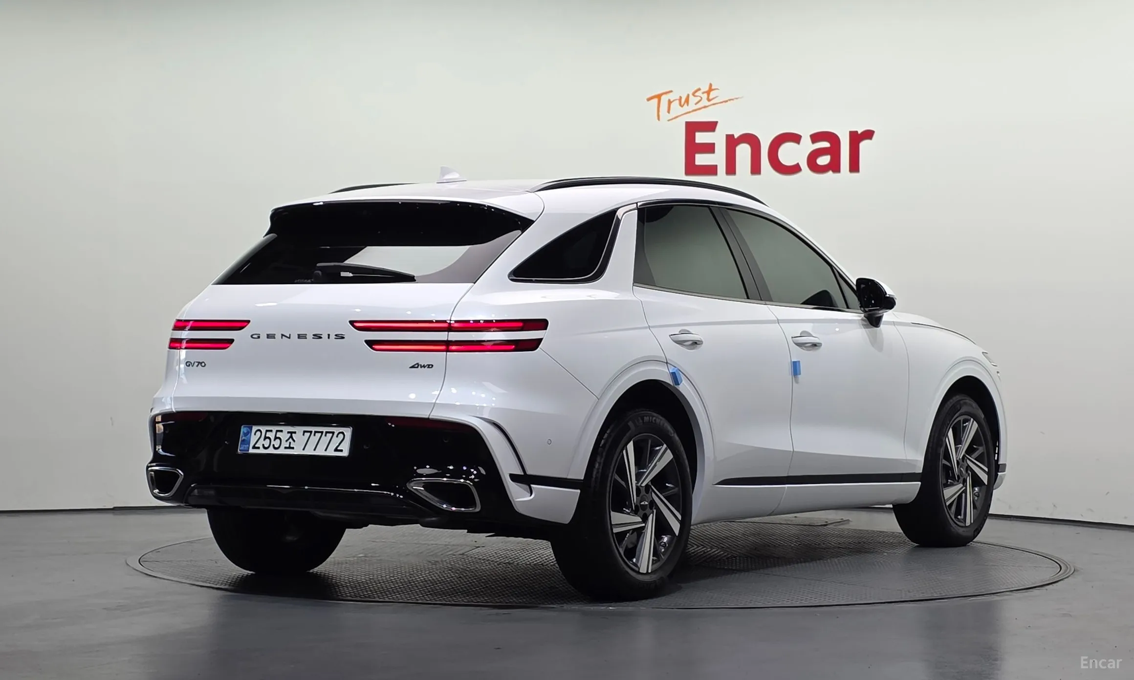 Genesis GV70 превью 2