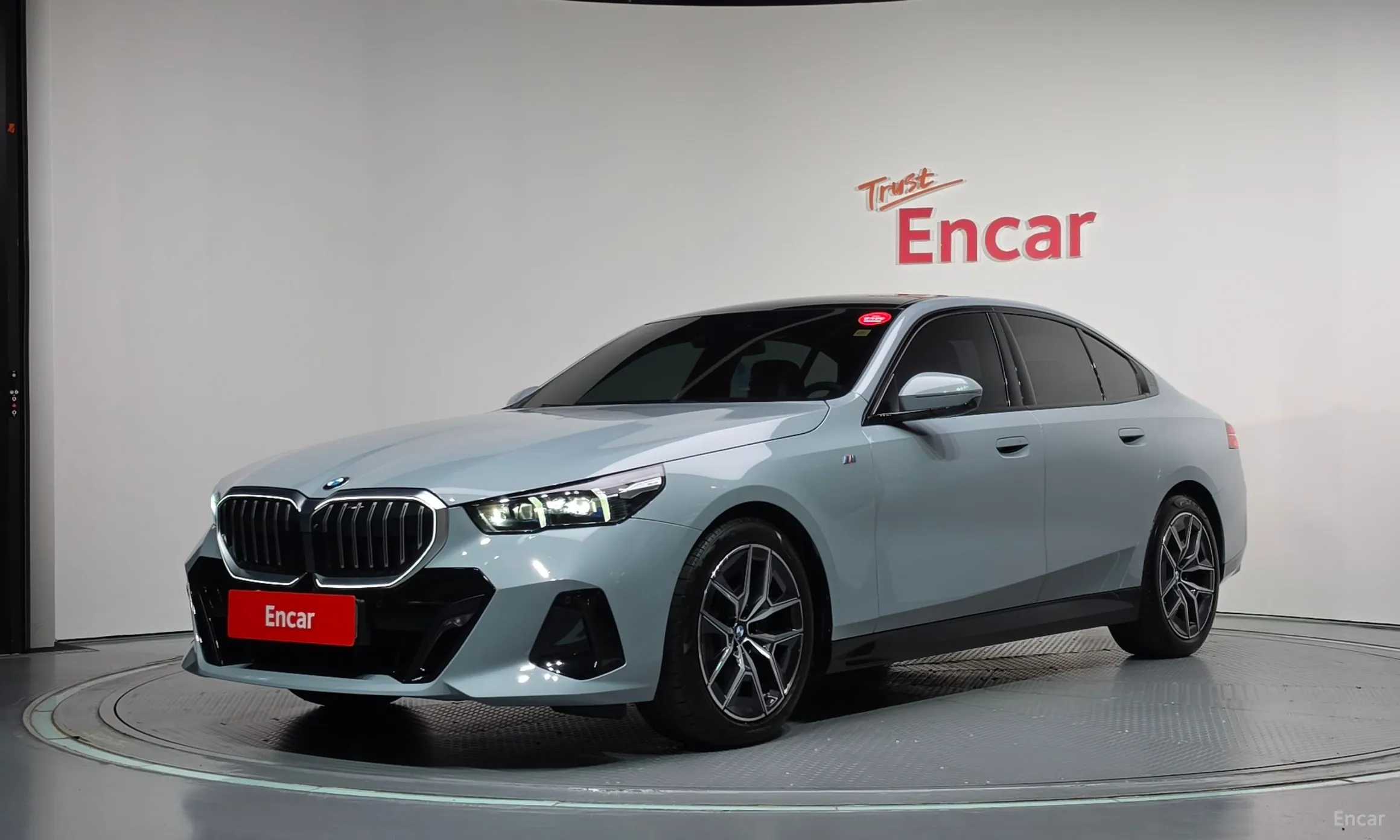 BMW 5 Series (G60)