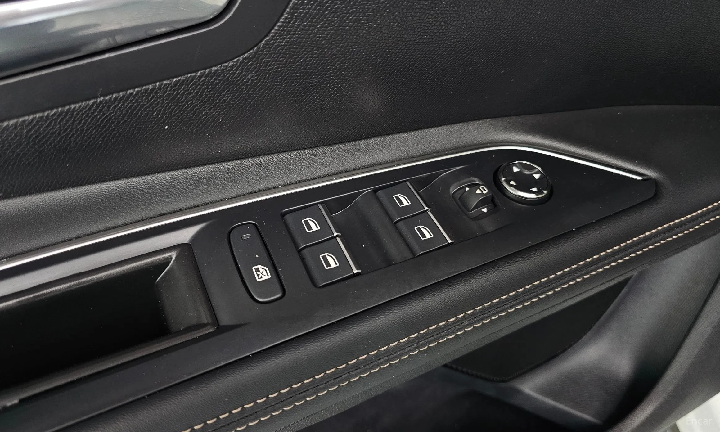 Peugeot 5008 2nd generation превью 18