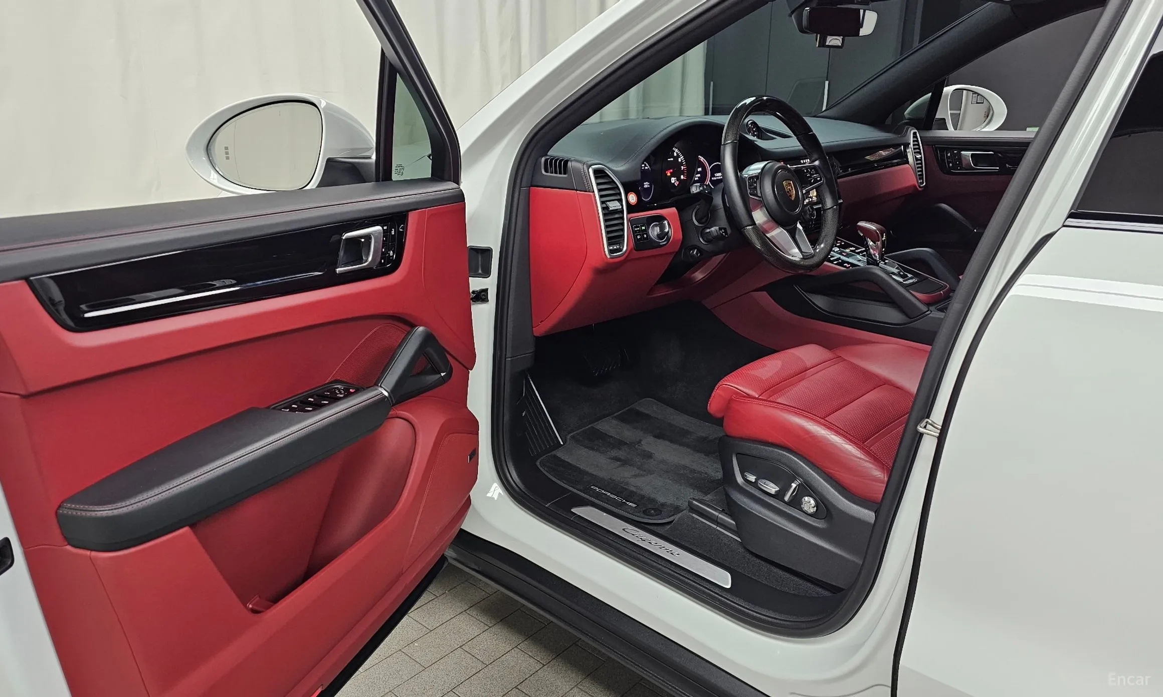 Porsche Cayenne (PO536) превью 10