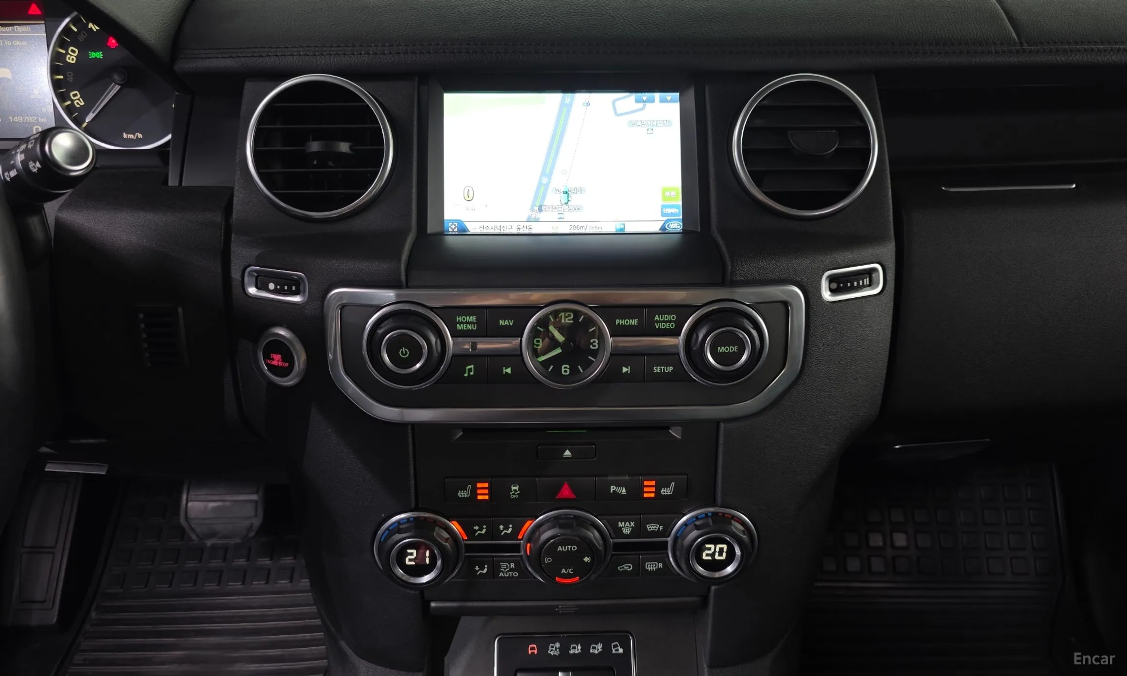 Land Rover Discovery 4 превью 14