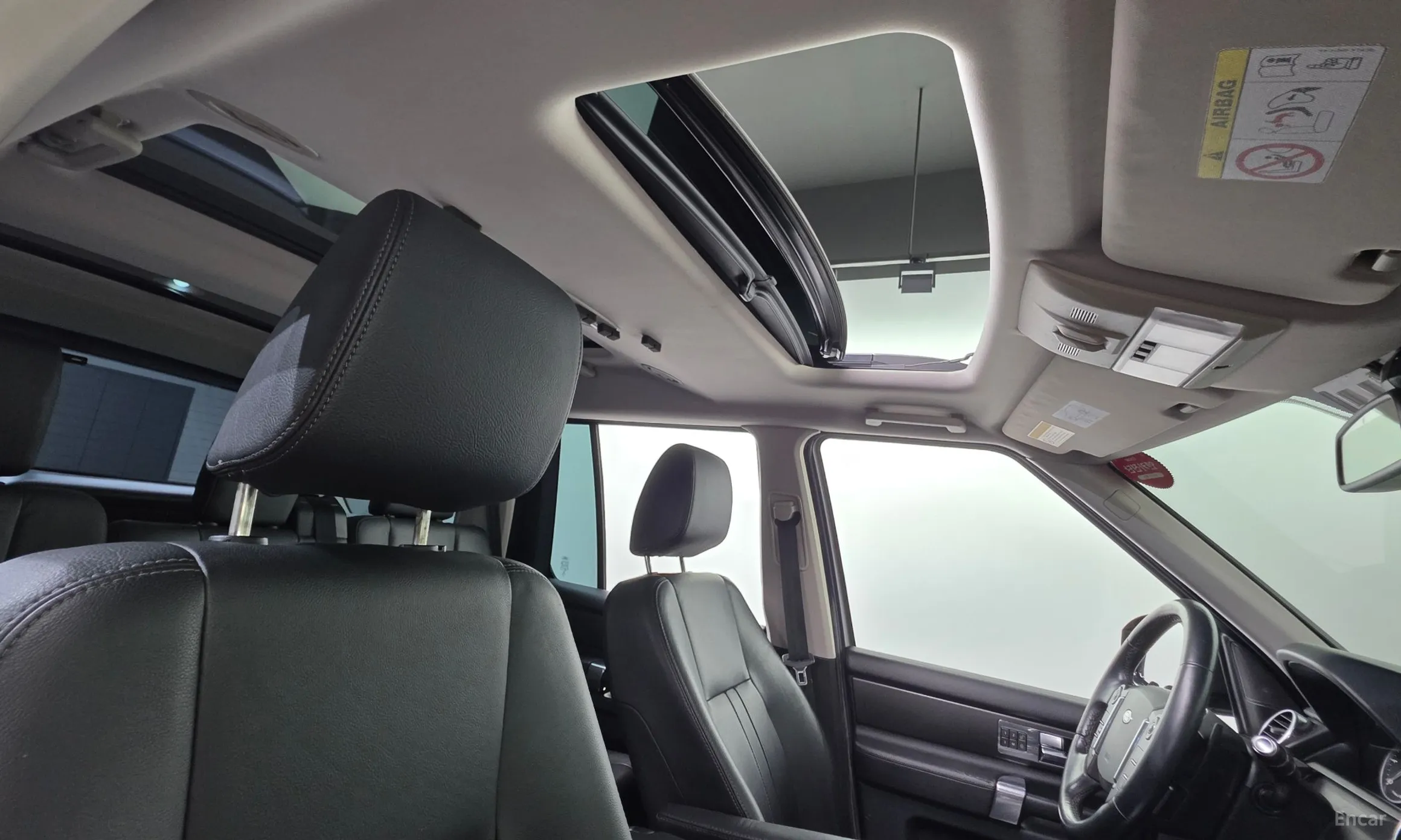 Land Rover Discovery 4 превью 20