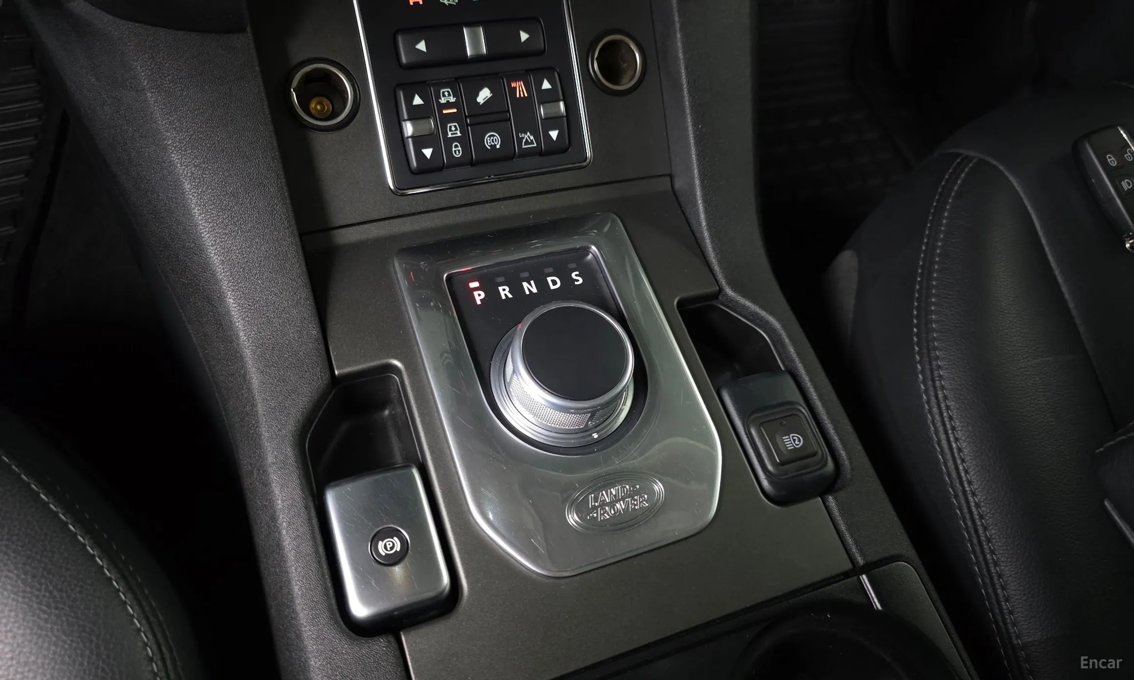 Land Rover Discovery 4 превью 9
