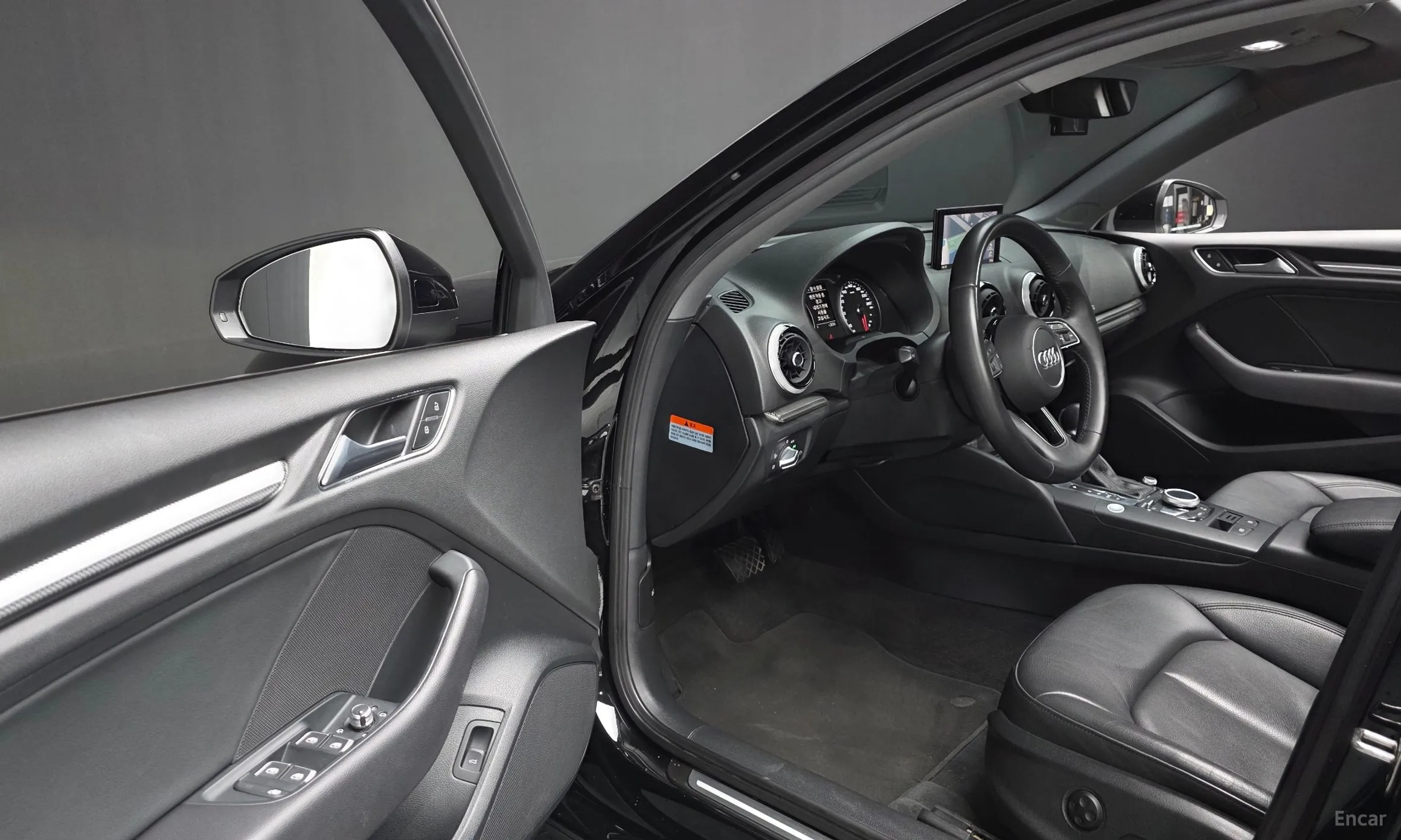Audi New A3 превью 10
