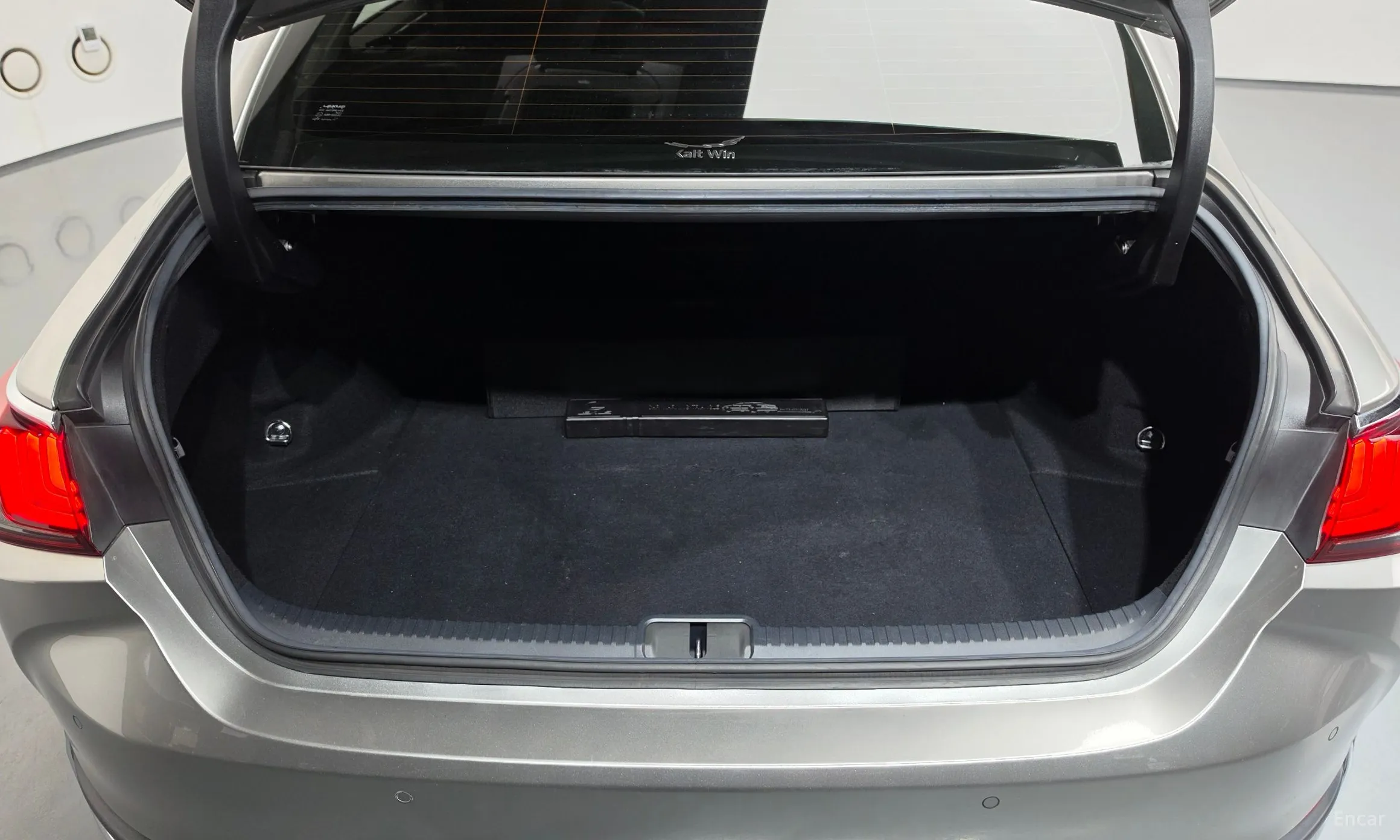 Lexus ES300h 7th Generation превью 20