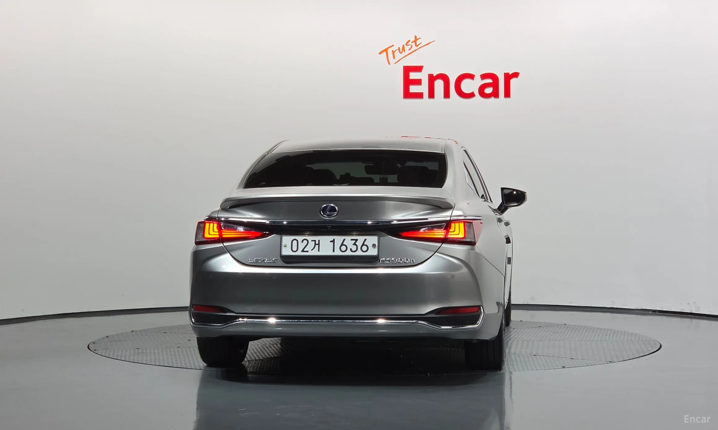Lexus ES300h 7th Generation превью 4