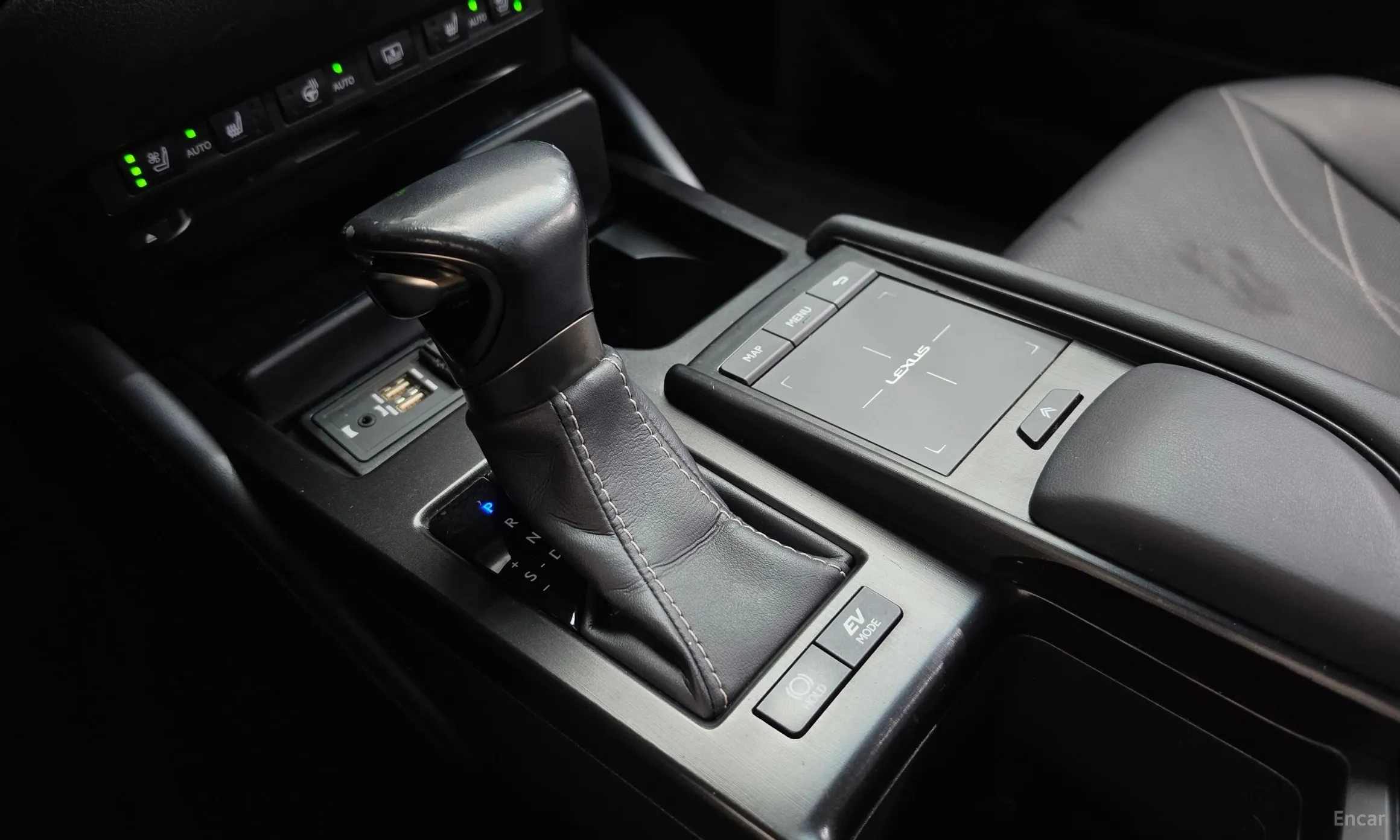 Lexus ES300h 7th Generation превью 9