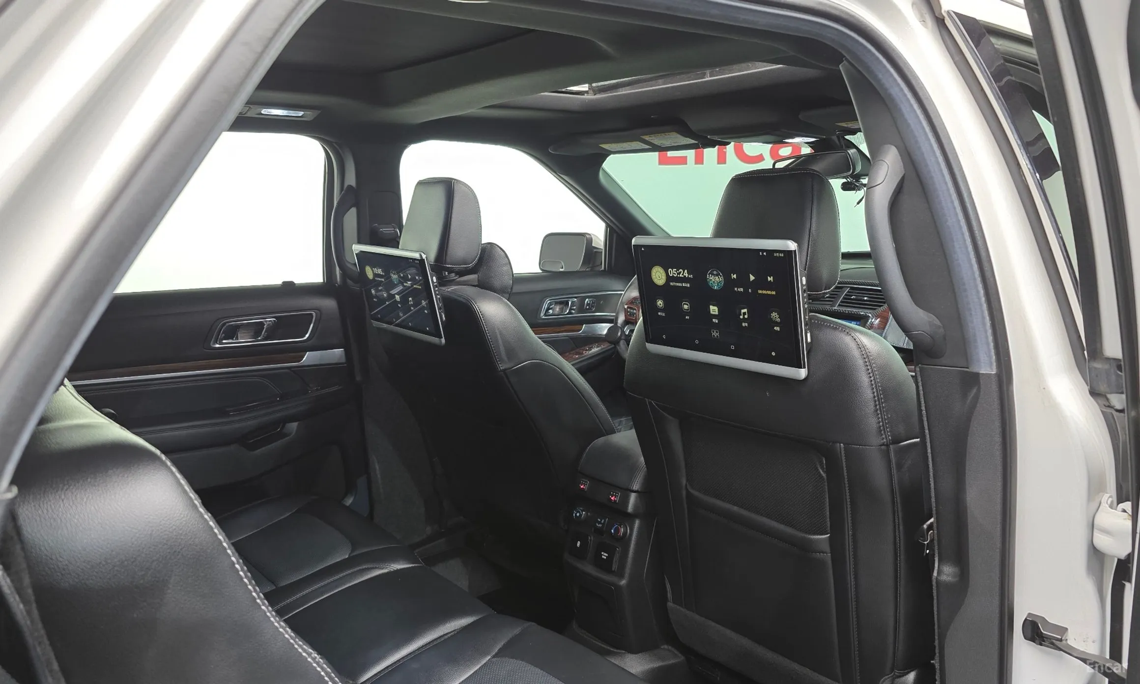 Ford Explorer превью 19