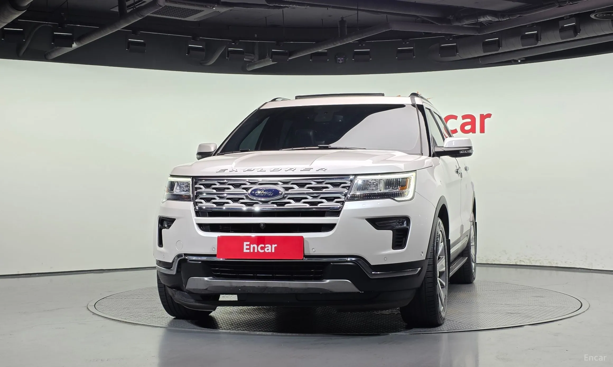 Ford Explorer превью 3