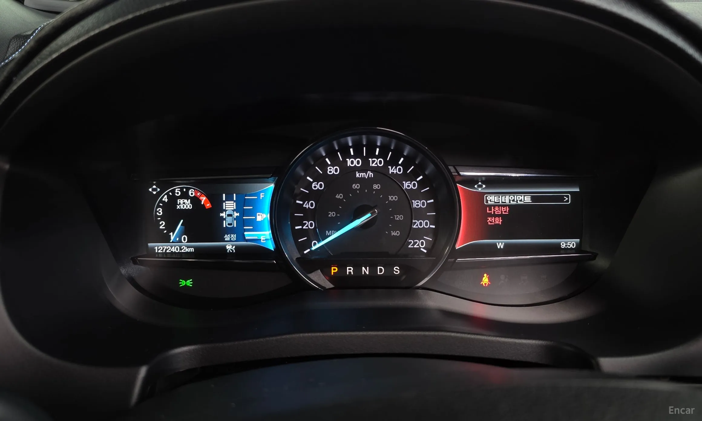Ford Explorer превью 8