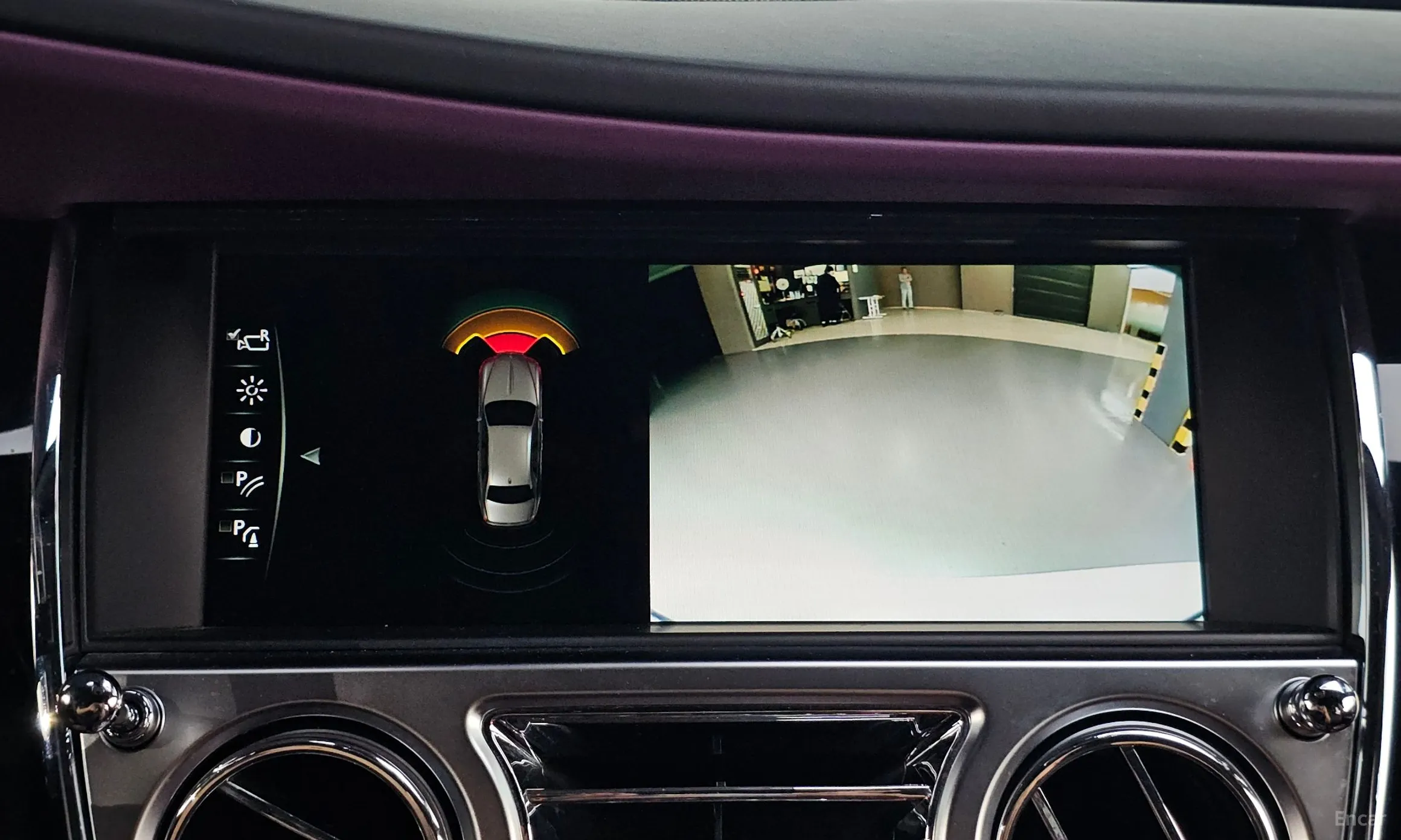 Rolls-Royce Ghost превью 15