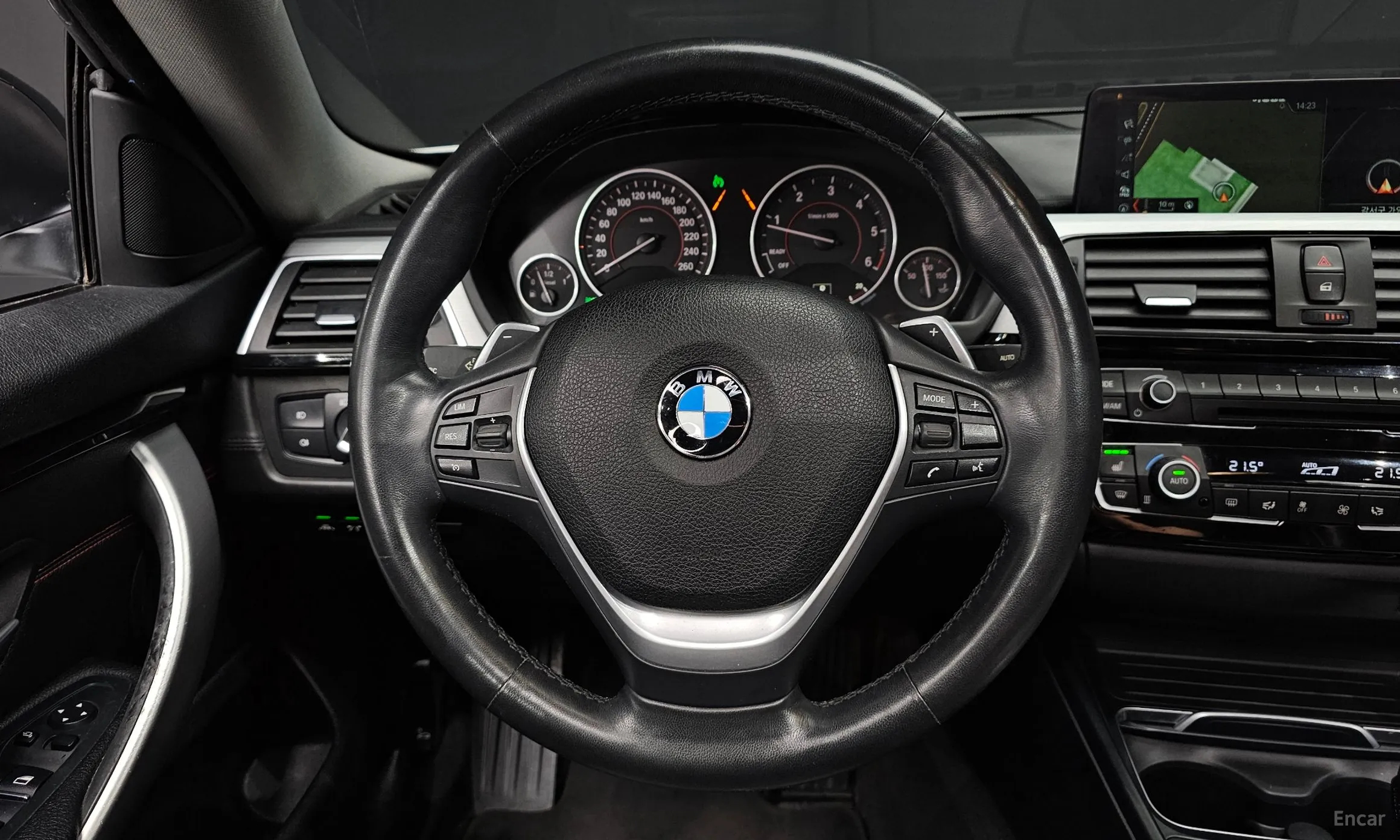 BMW Series 4 (F32) превью 13