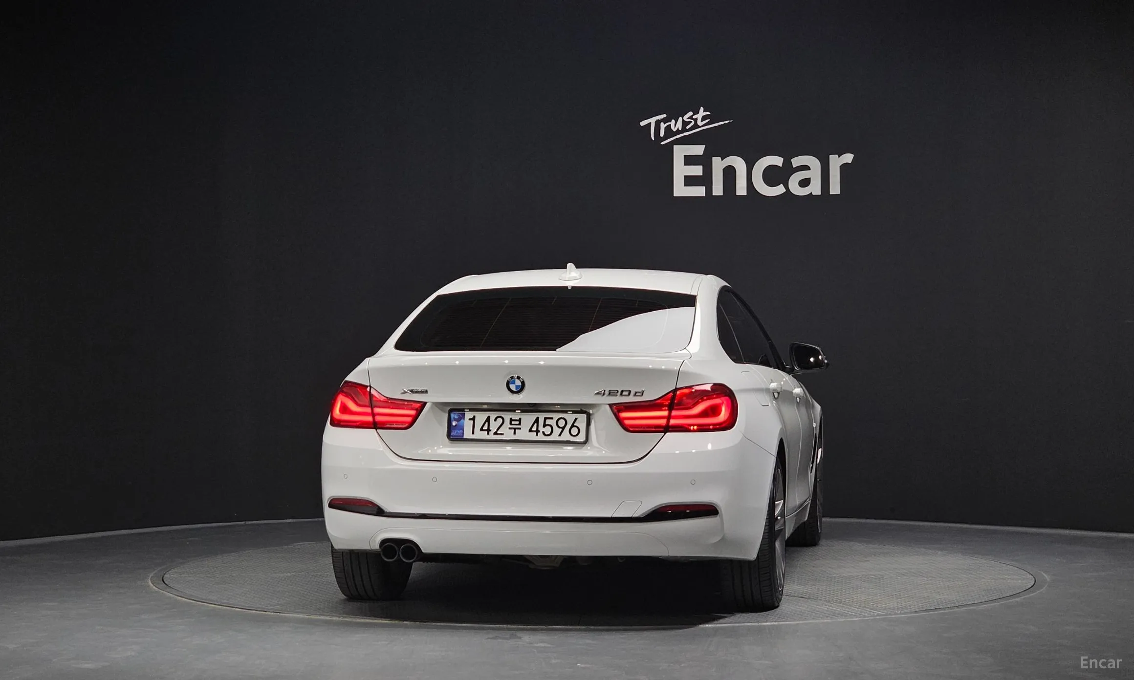 BMW Series 4 (F32) превью 4