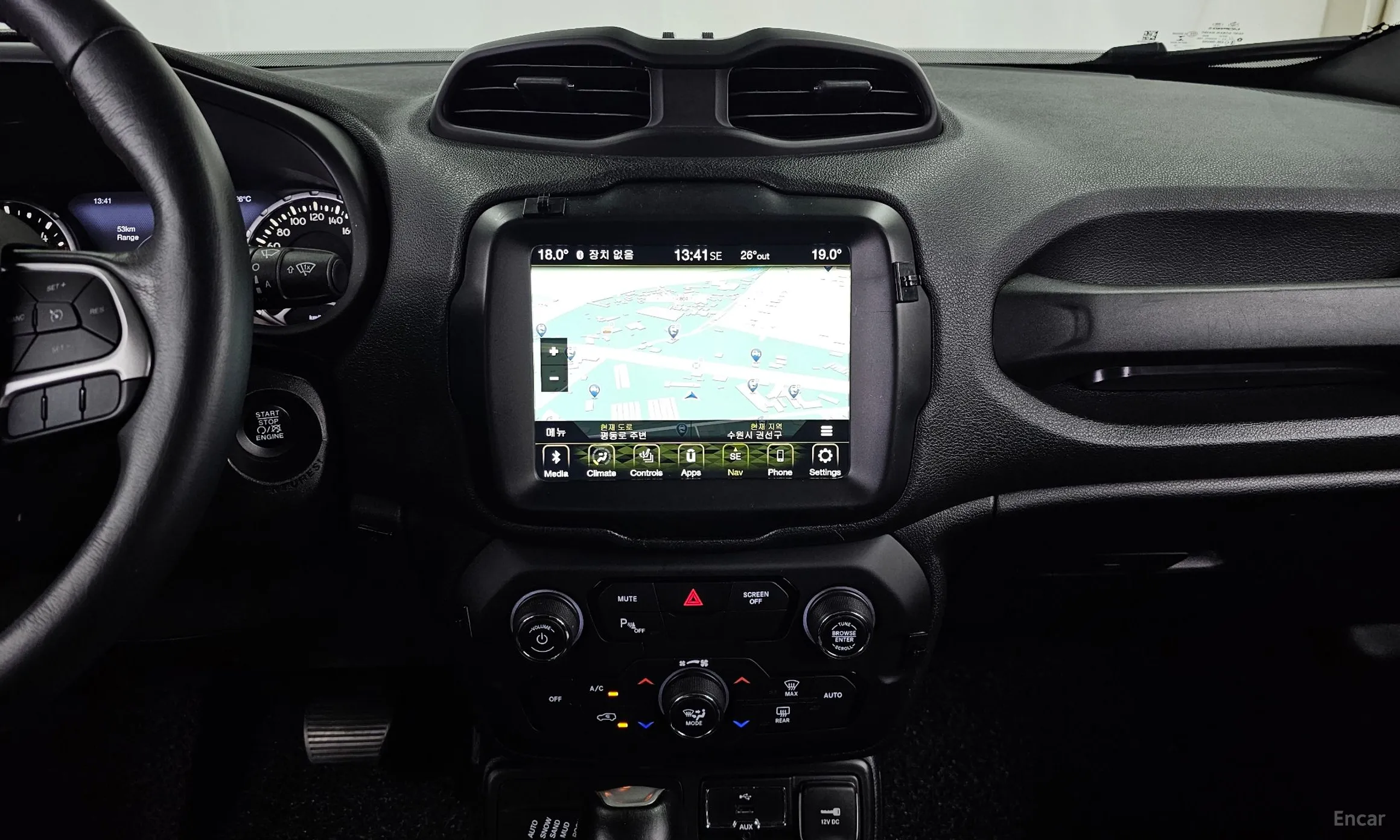 Jeep Renegade превью 15