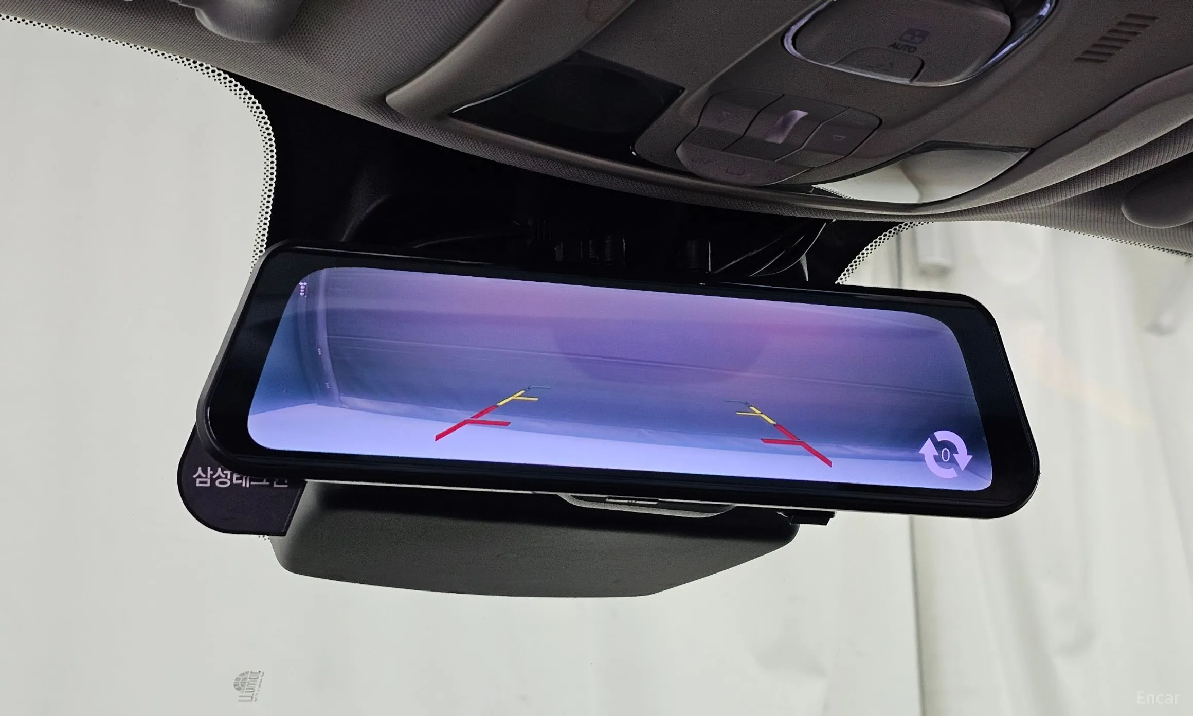 Jeep Renegade превью 16
