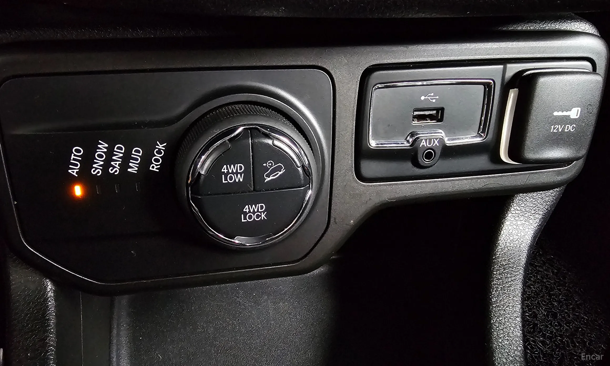 Jeep Renegade превью 19