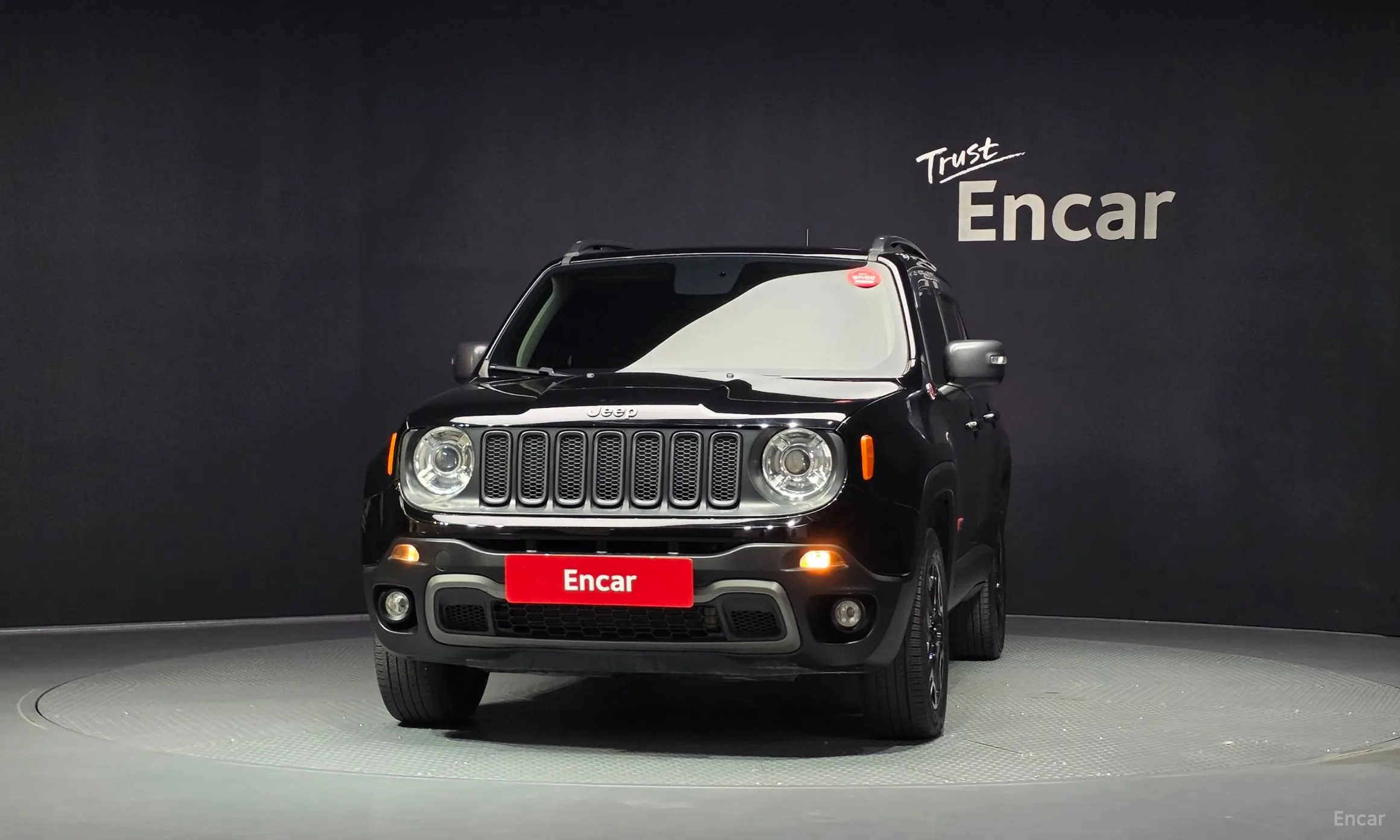 Jeep Renegade превью 3