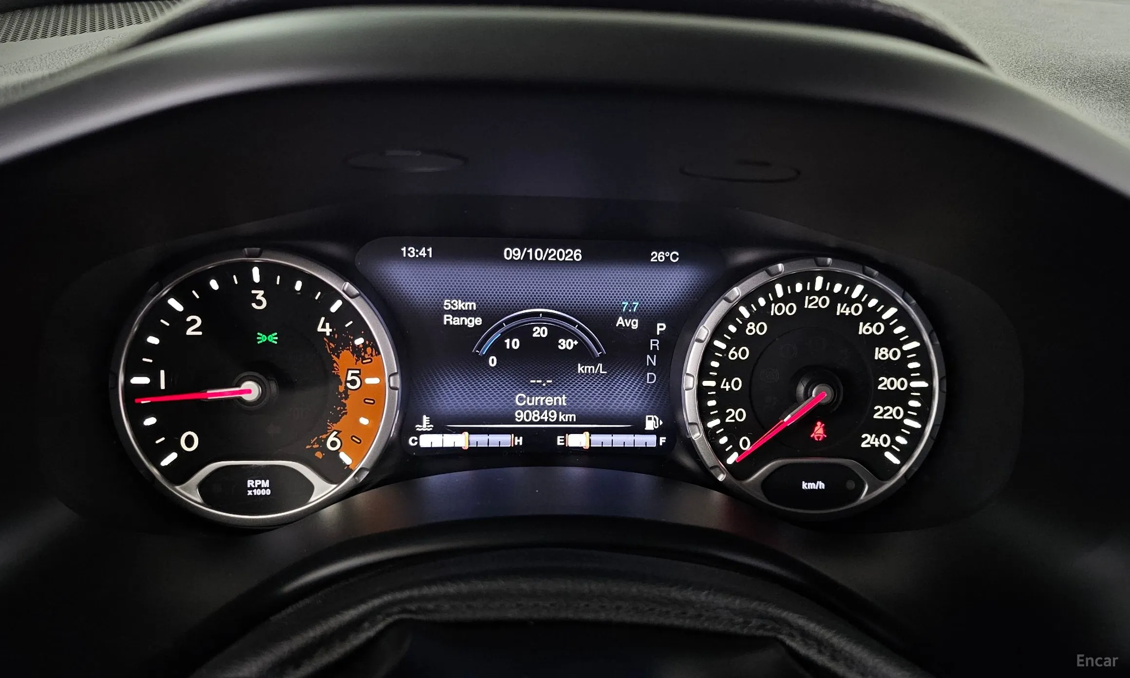 Jeep Renegade превью 8