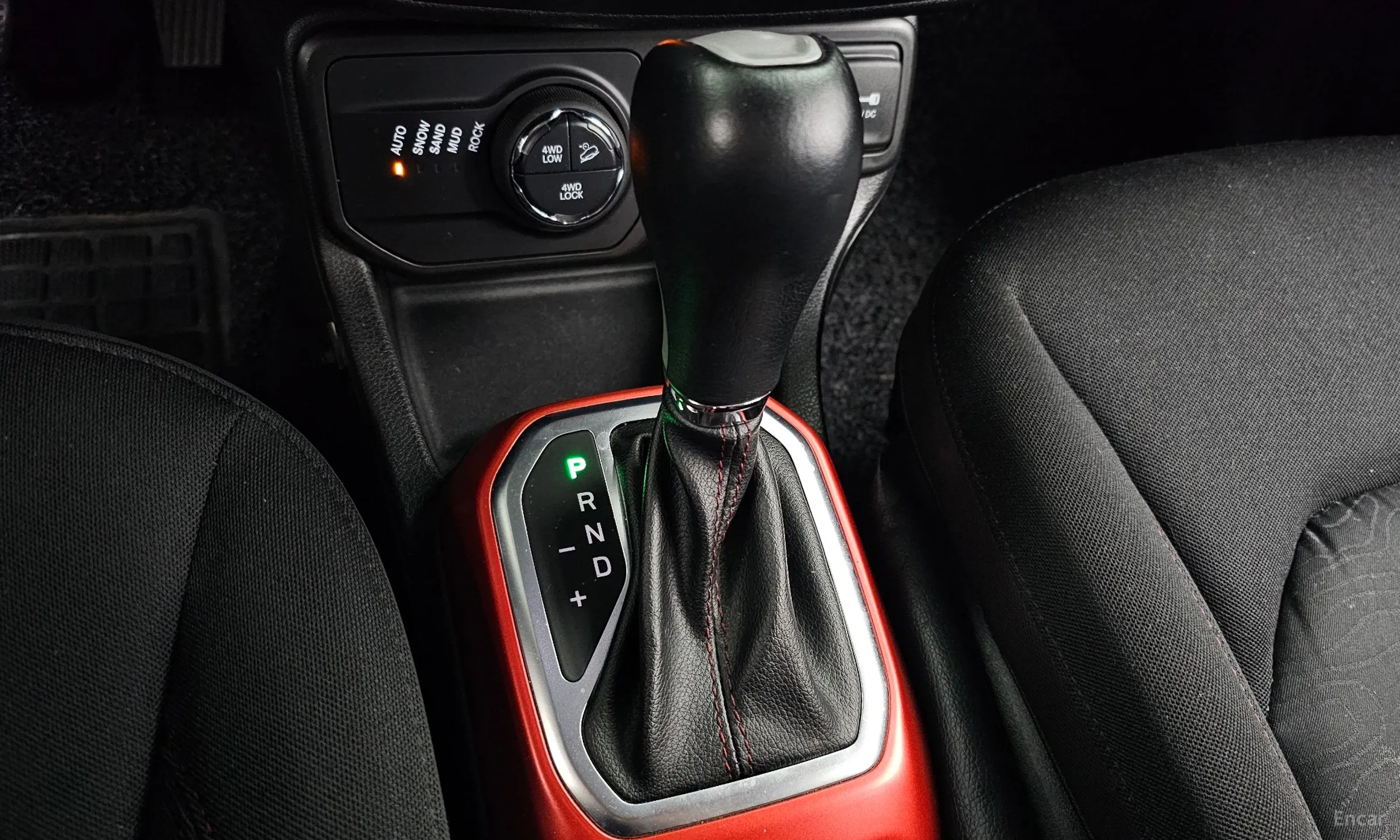 Jeep Renegade превью 9