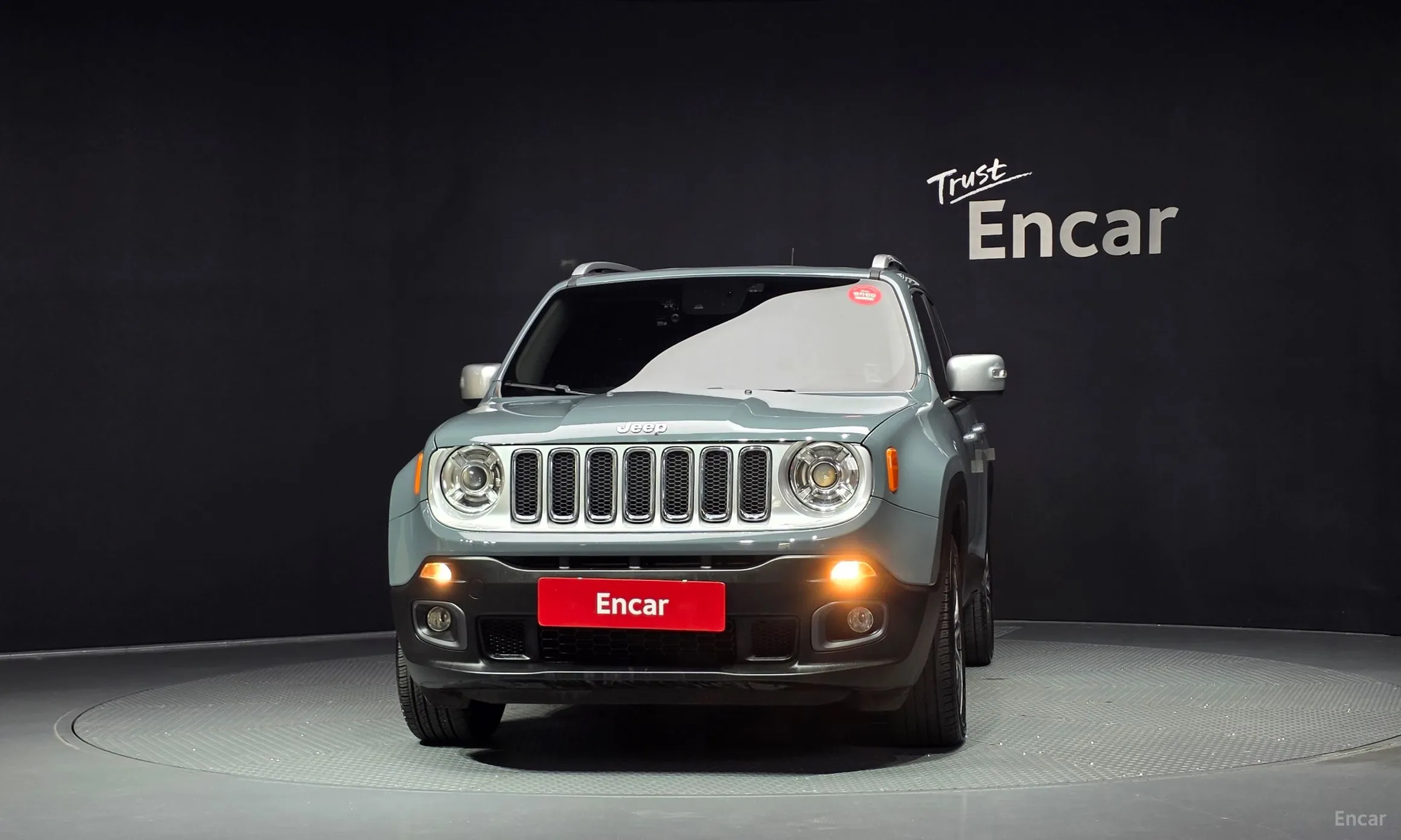 Jeep Renegade превью 3