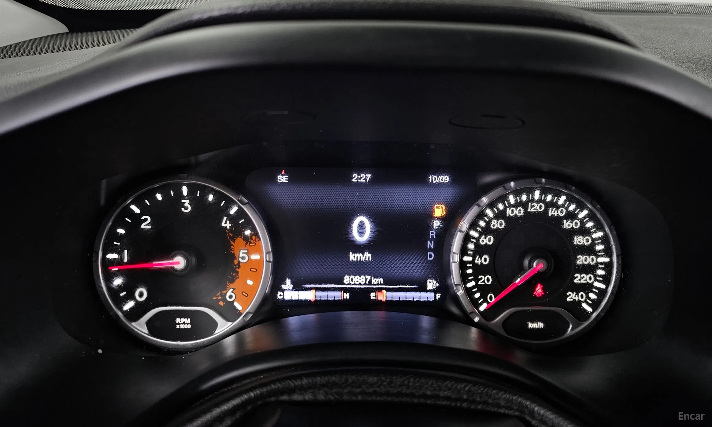 Jeep Renegade превью 8