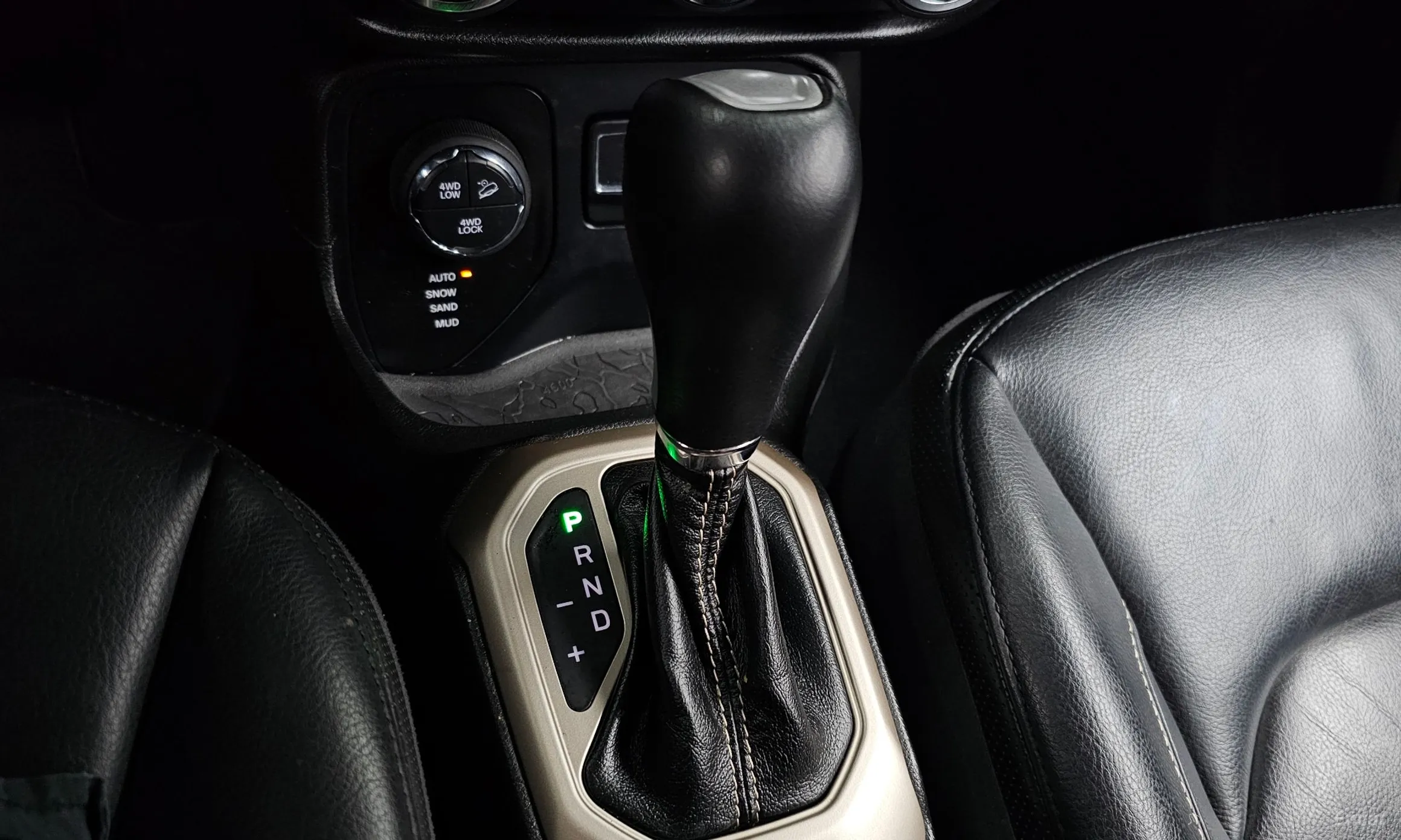 Jeep Renegade превью 9