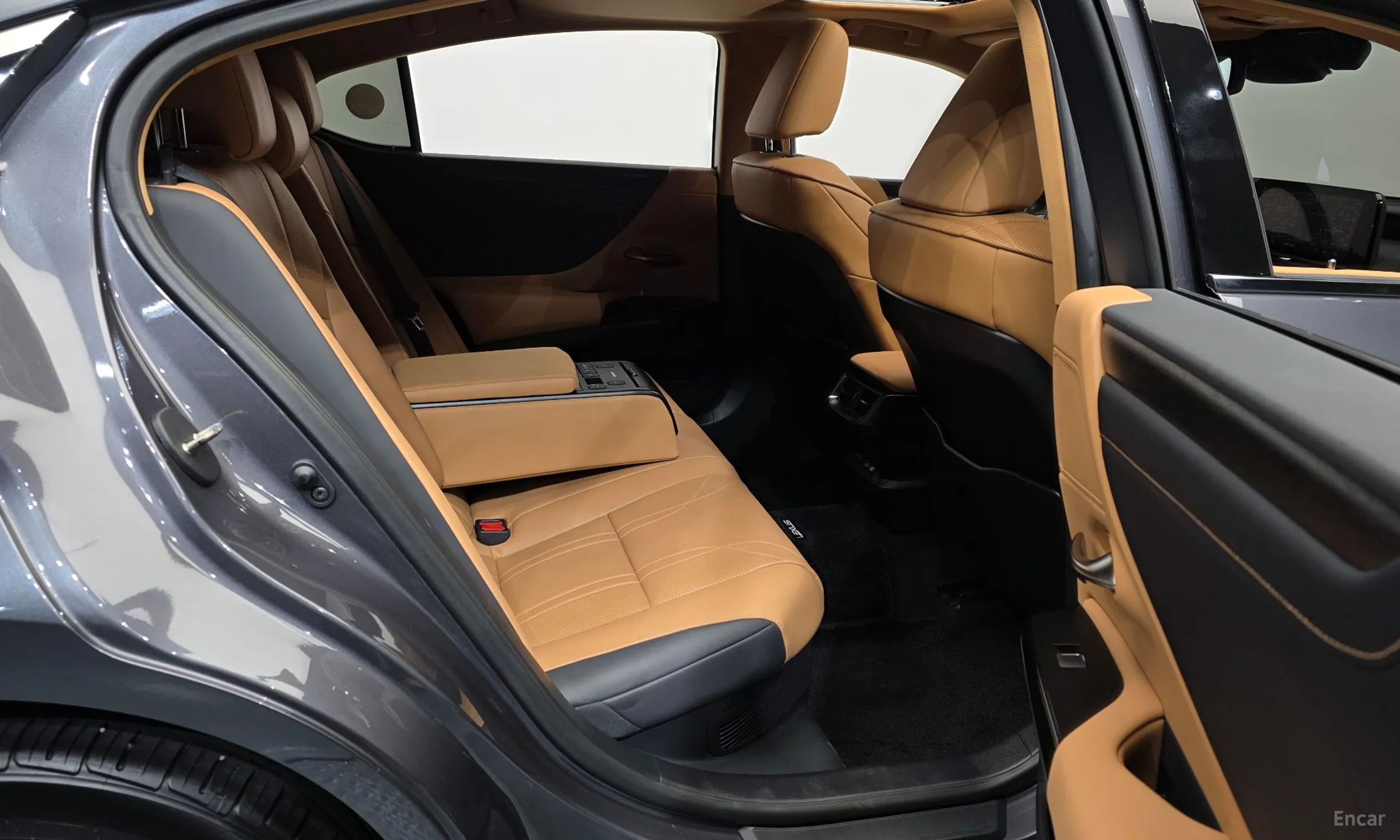 Lexus ES300h 7th Generation превью 12