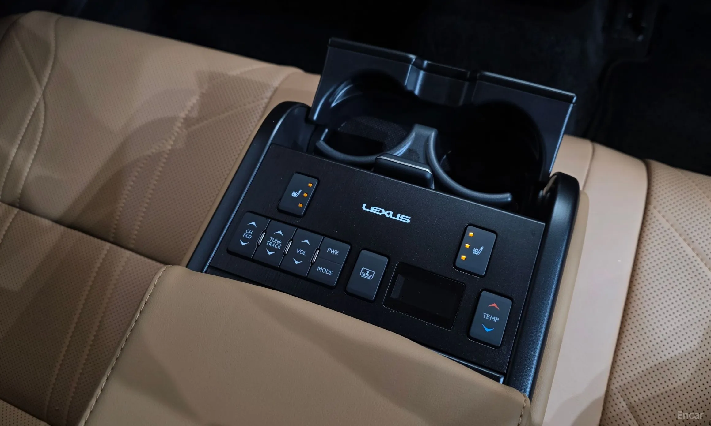 Lexus ES300h 7th Generation превью 18