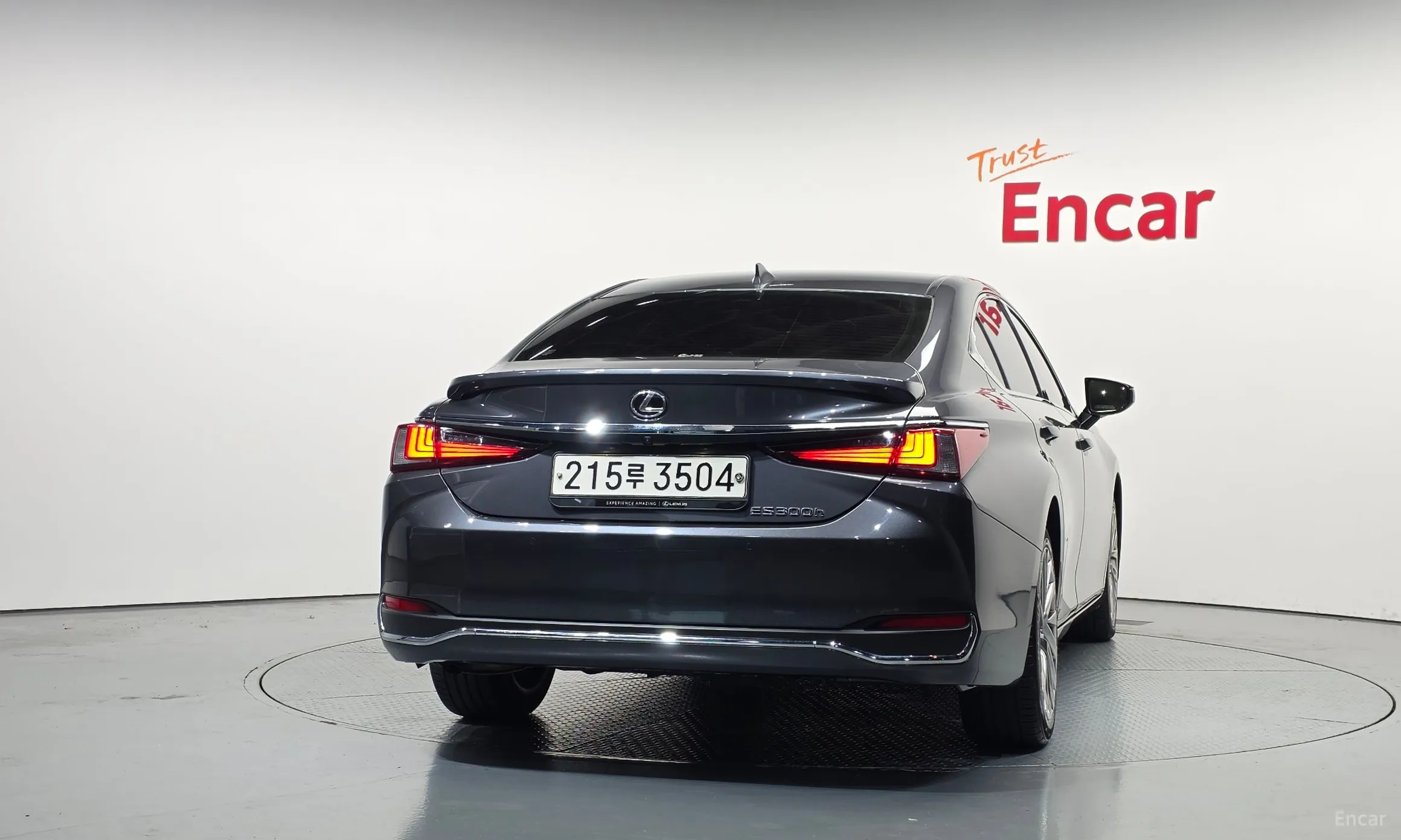 Lexus ES300h 7th Generation превью 4