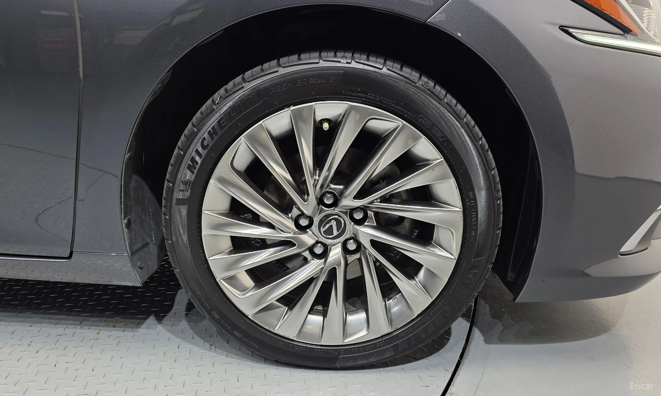 Lexus ES300h 7th Generation превью 5