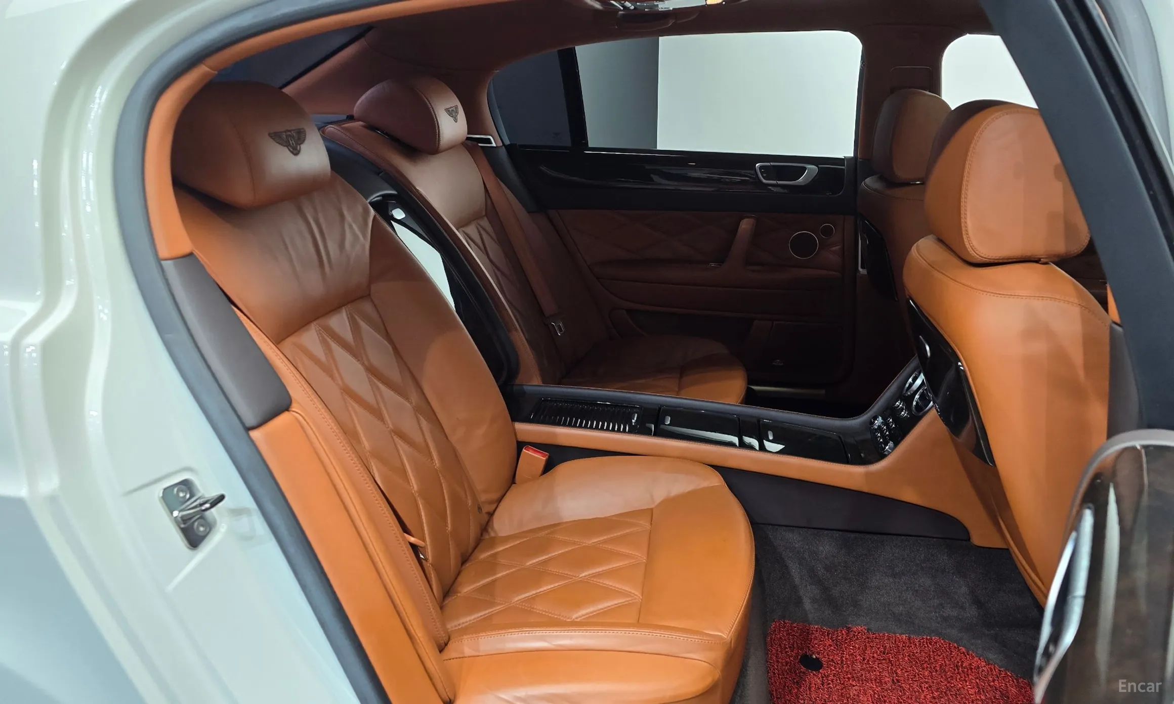 Bentley Flying Spur Gen 1 превью 11