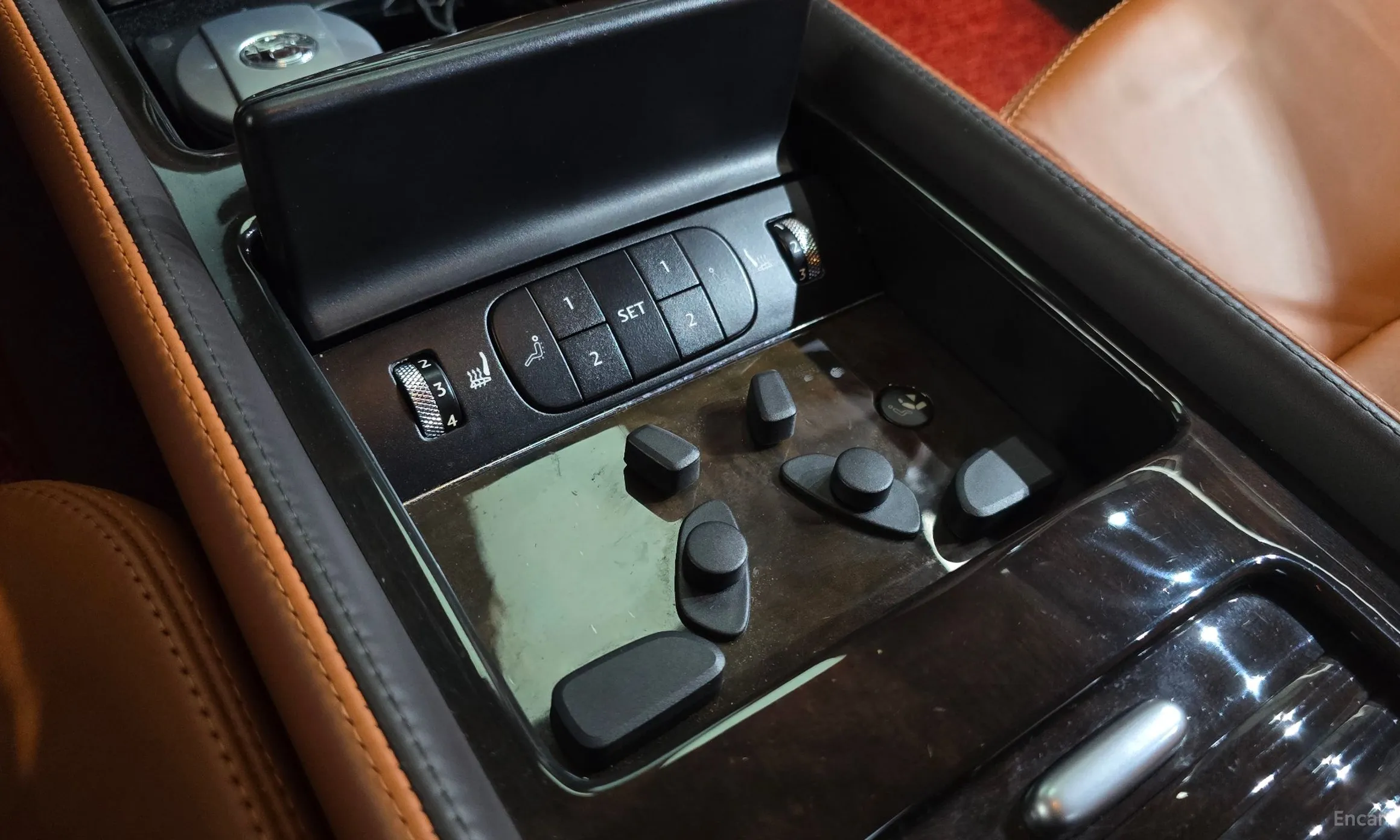 Bentley Flying Spur Gen 1 превью 14