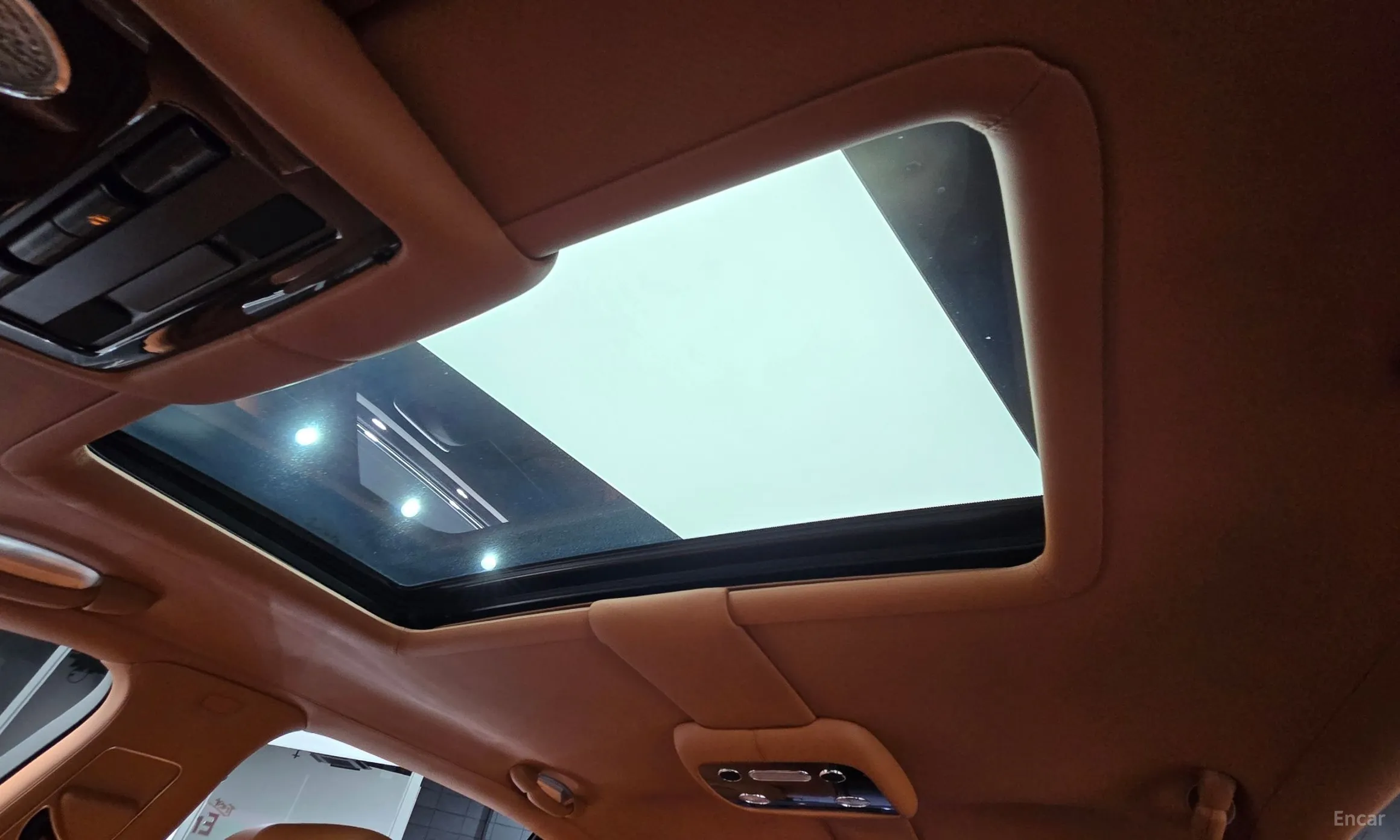 Bentley Flying Spur Gen 1 превью 16