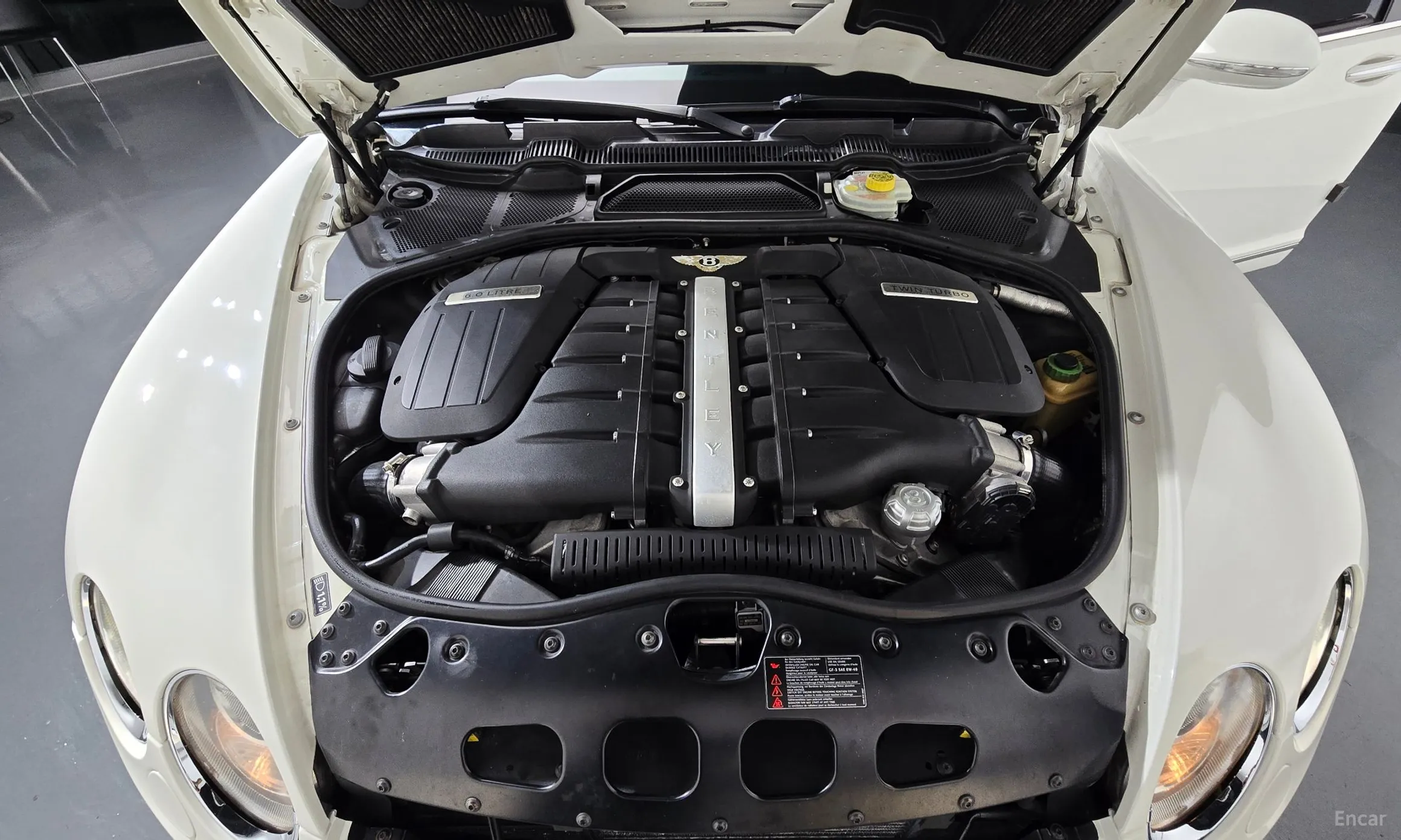 Bentley Flying Spur Gen 1 превью 6