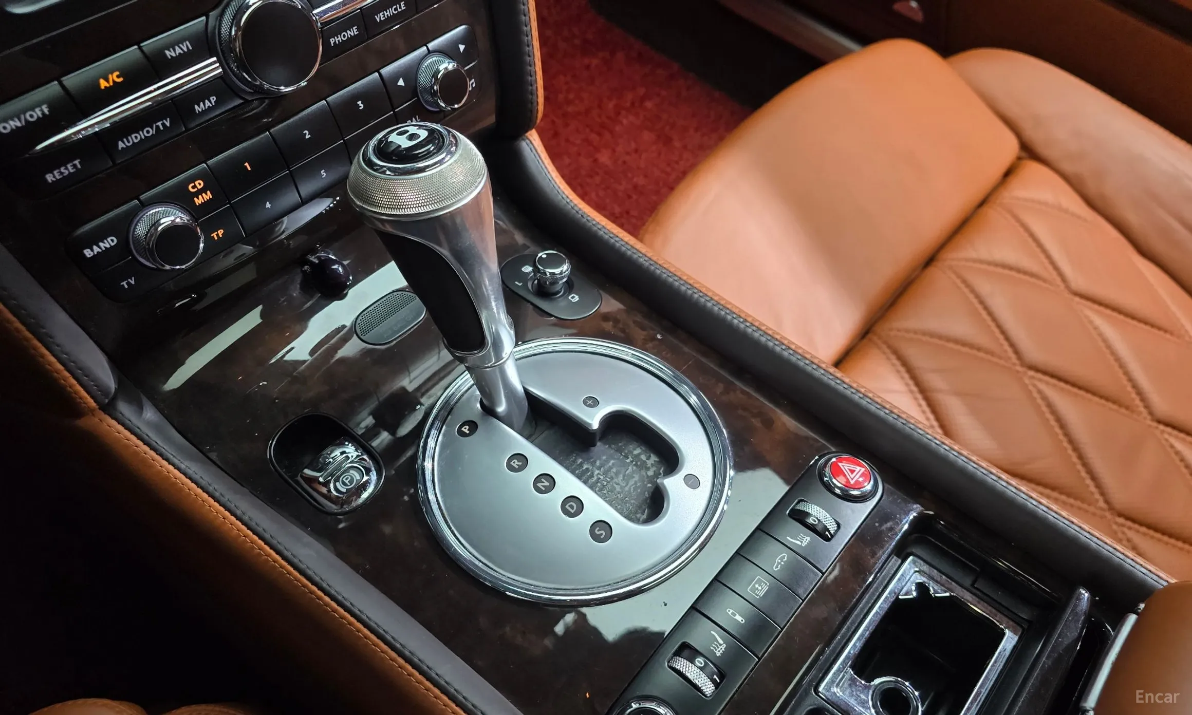 Bentley Flying Spur Gen 1 превью 9